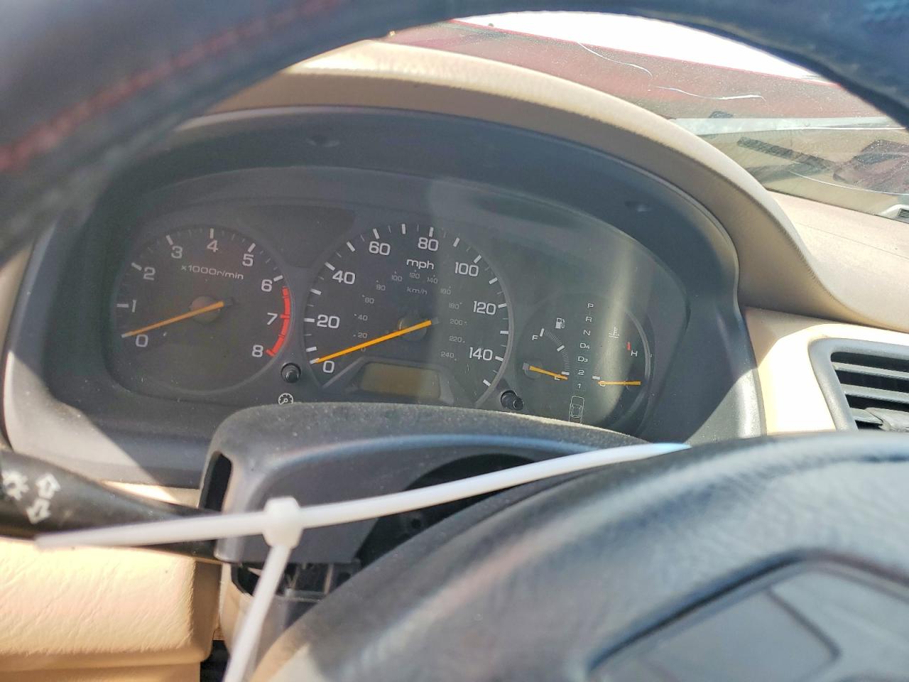 2000 Honda Accord Ex Красный vin: 1HGCG2251YA031617