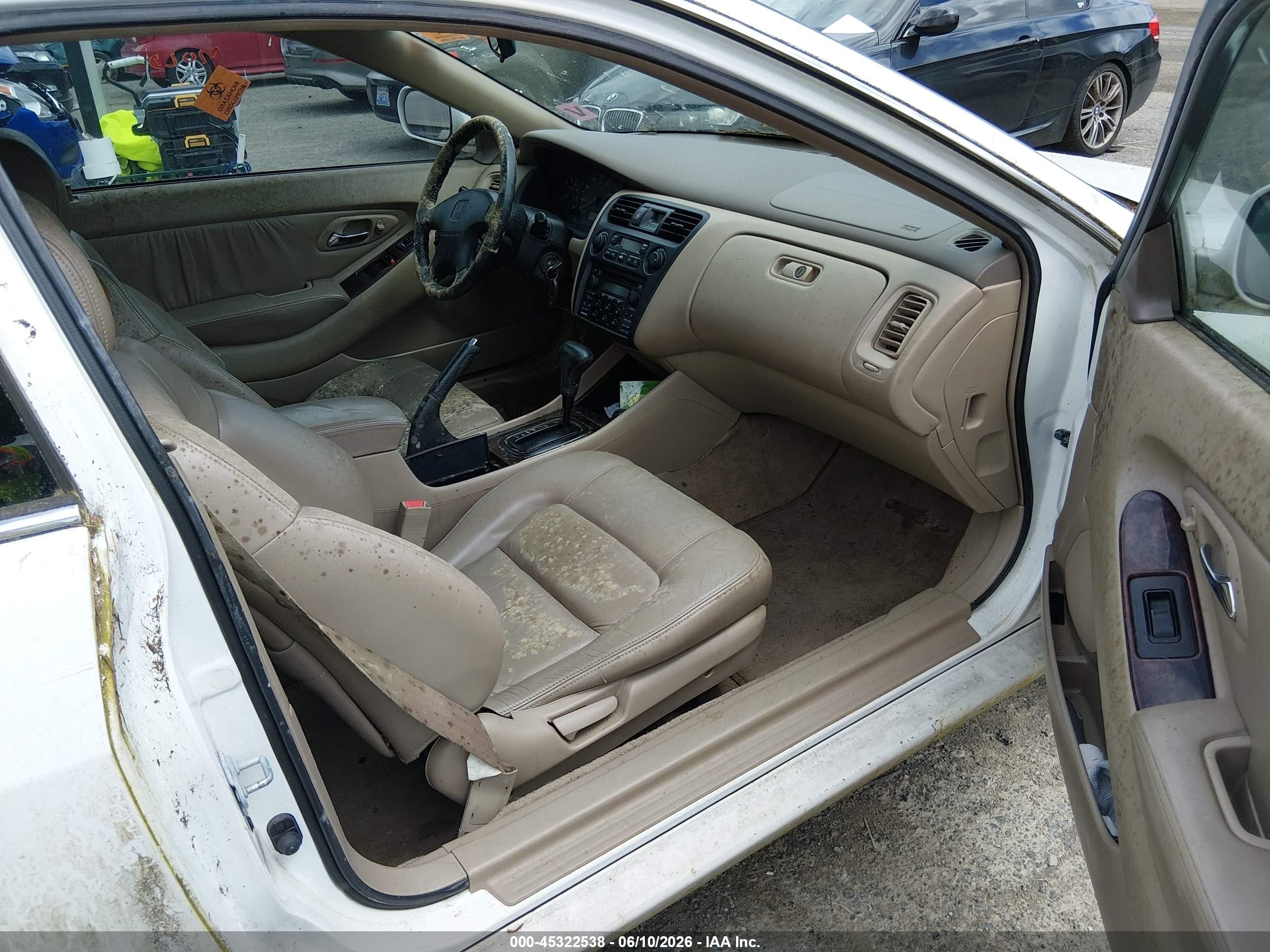 1999 Honda Accord Ex V6 White vin: 1HGCG2252XA026425
