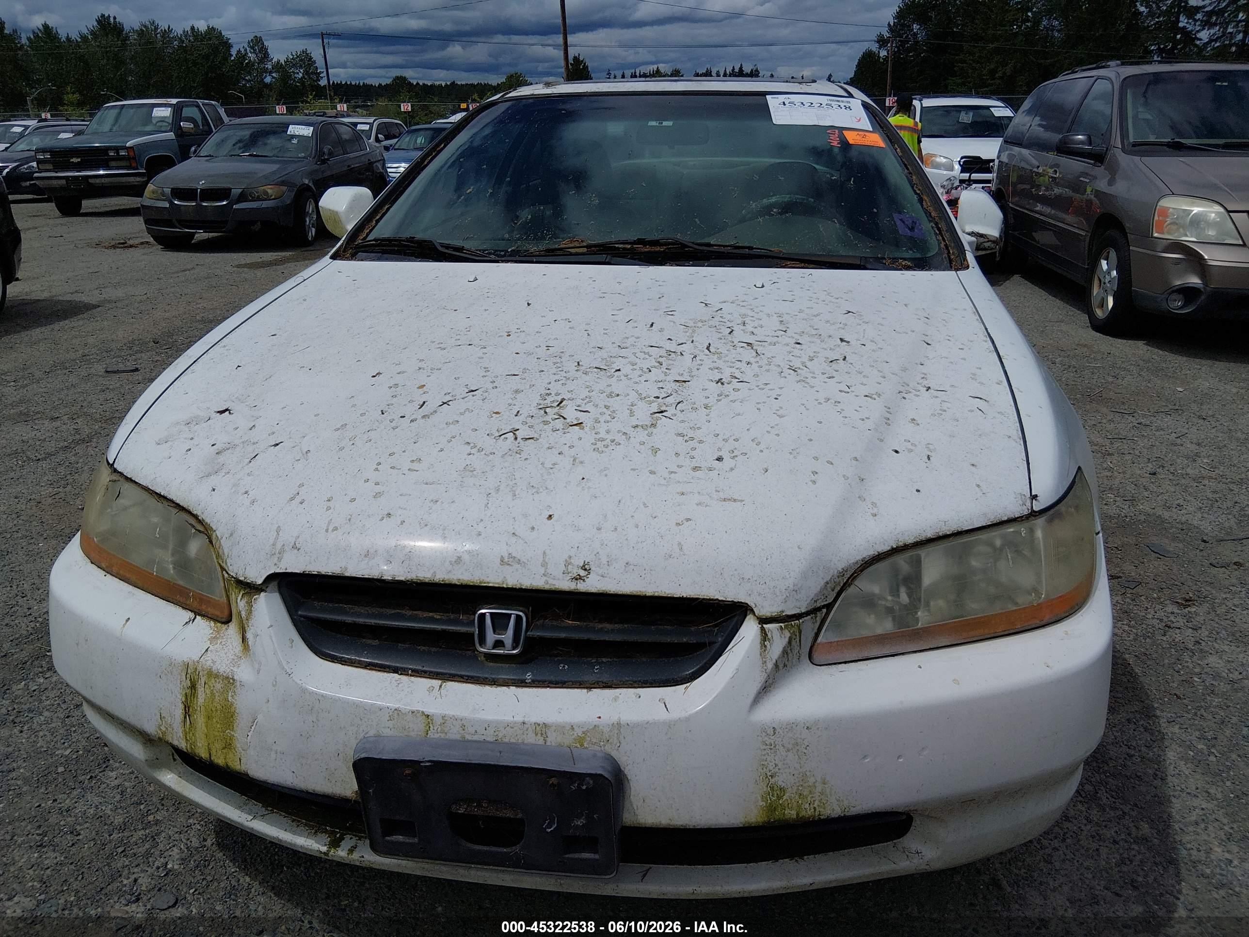 1999 Honda Accord Ex V6 White vin: 1HGCG2252XA026425