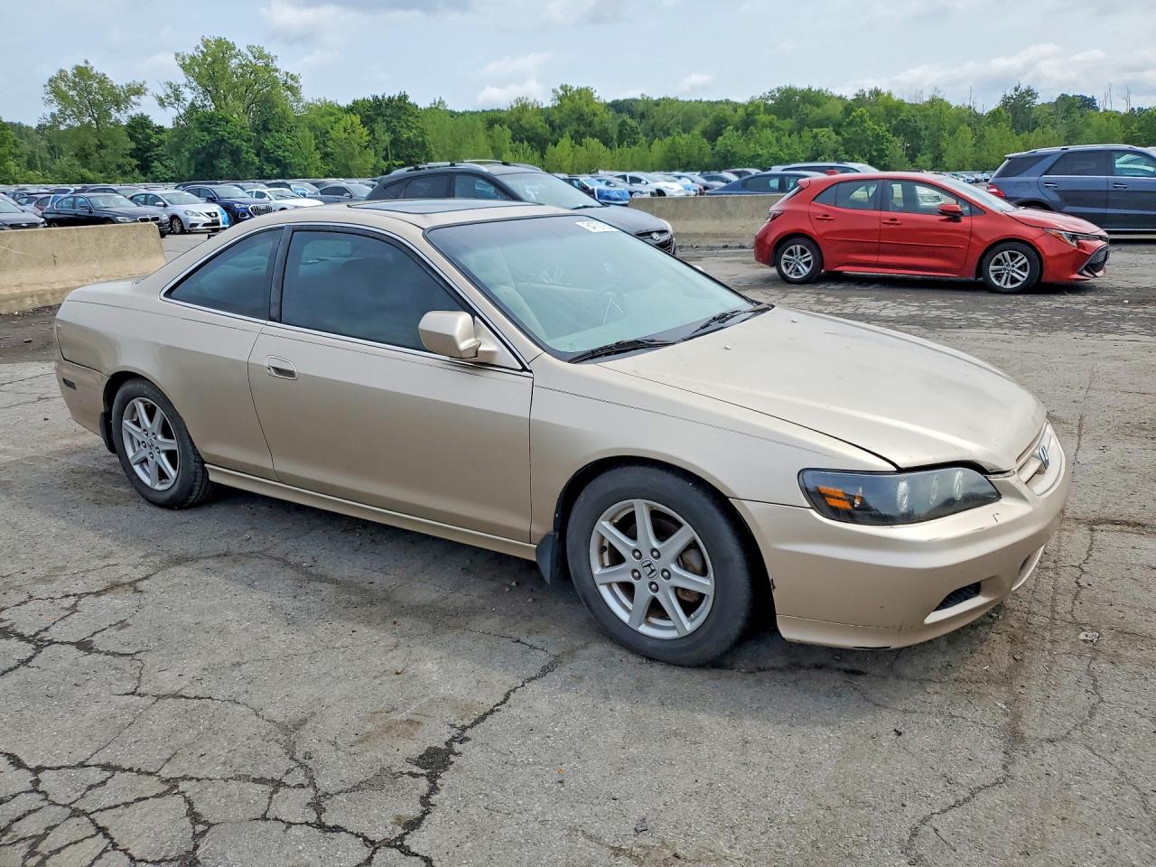 2001 Honda Accord Ex Золотой vin: 1HGCG22551A018276