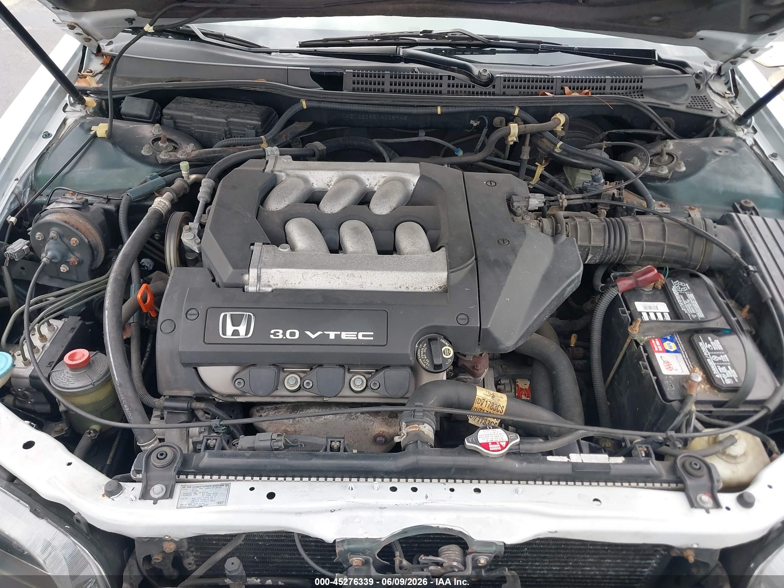2001 Honda Accord 3.0 Ex White vin: 1HGCG22551A028743