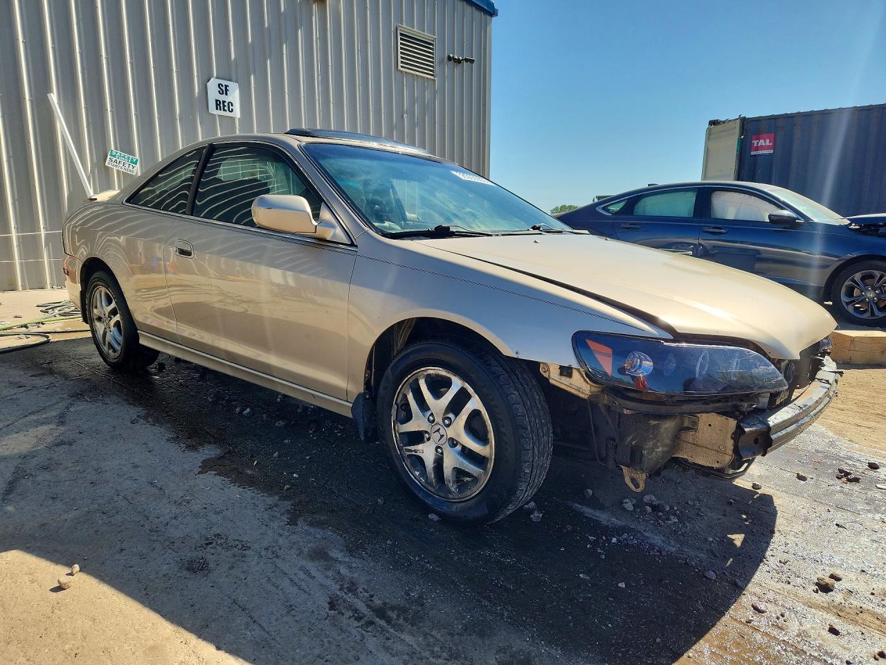 2001 Honda Accord Ex Cream vin: 1HGCG22561A011580