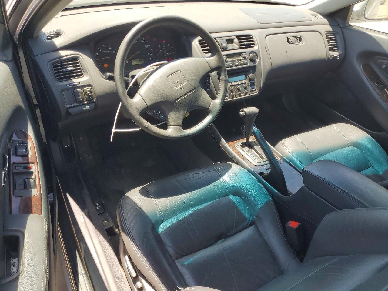 2000 Honda Accord Ex Silver vin: 1HGCG2256YA025344