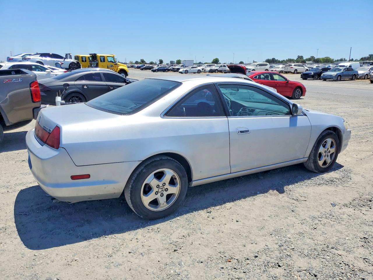 2000 Honda Accord Ex Silver vin: 1HGCG2256YA025344