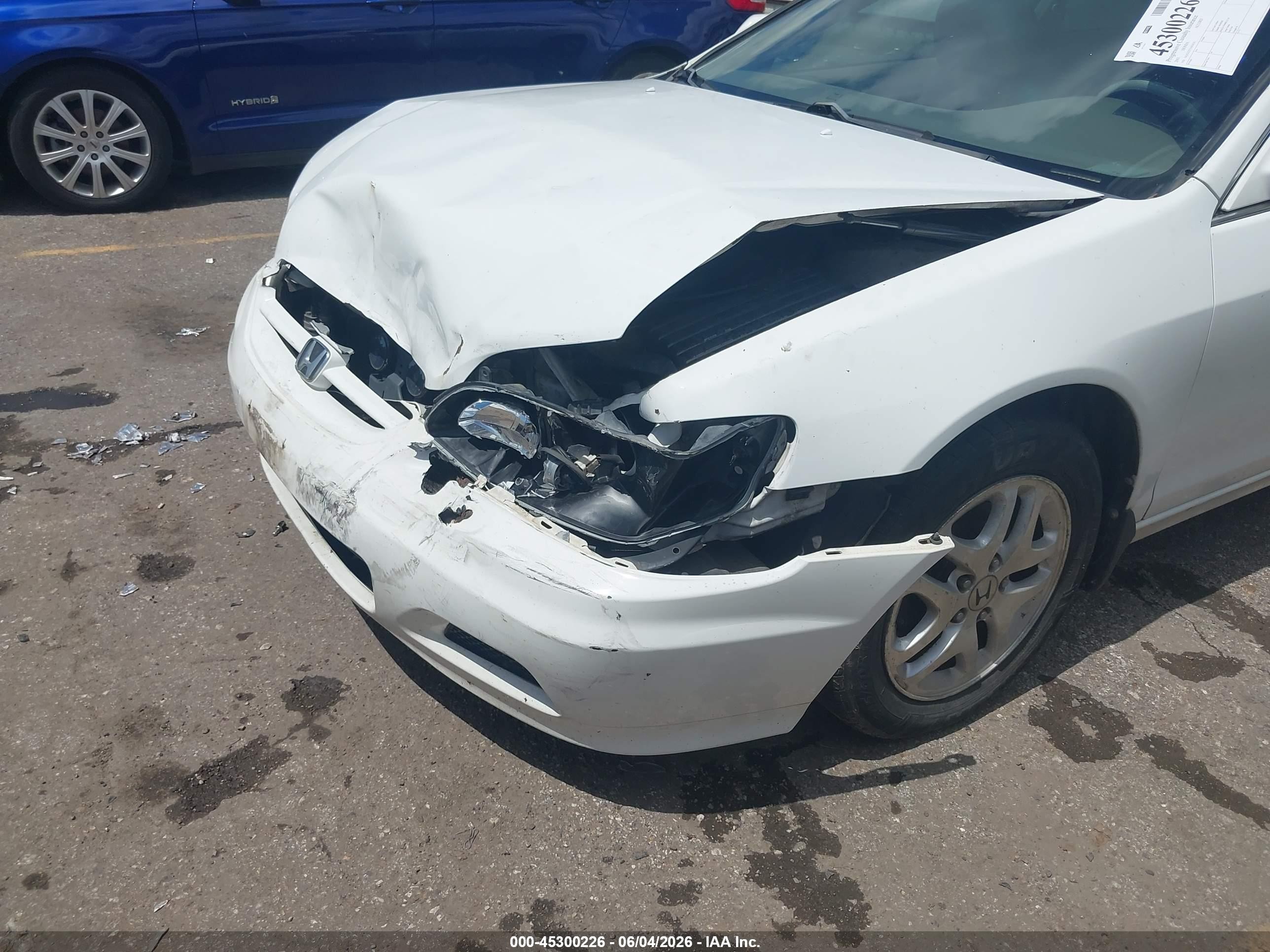 2001 Honda Accord 3.0 Ex White vin: 1HGCG22571A034124
