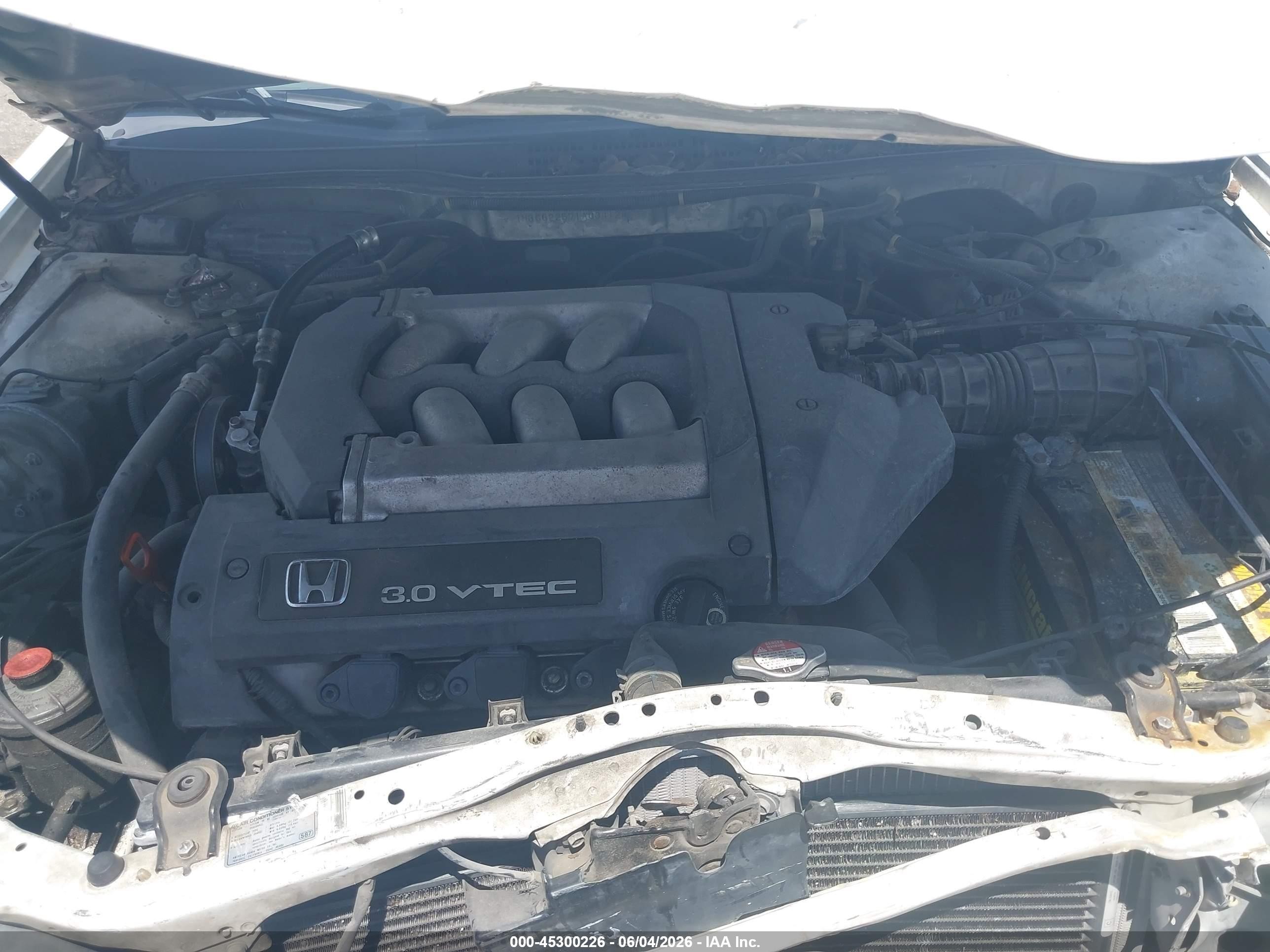 2001 Honda Accord 3.0 Ex White vin: 1HGCG22571A034124