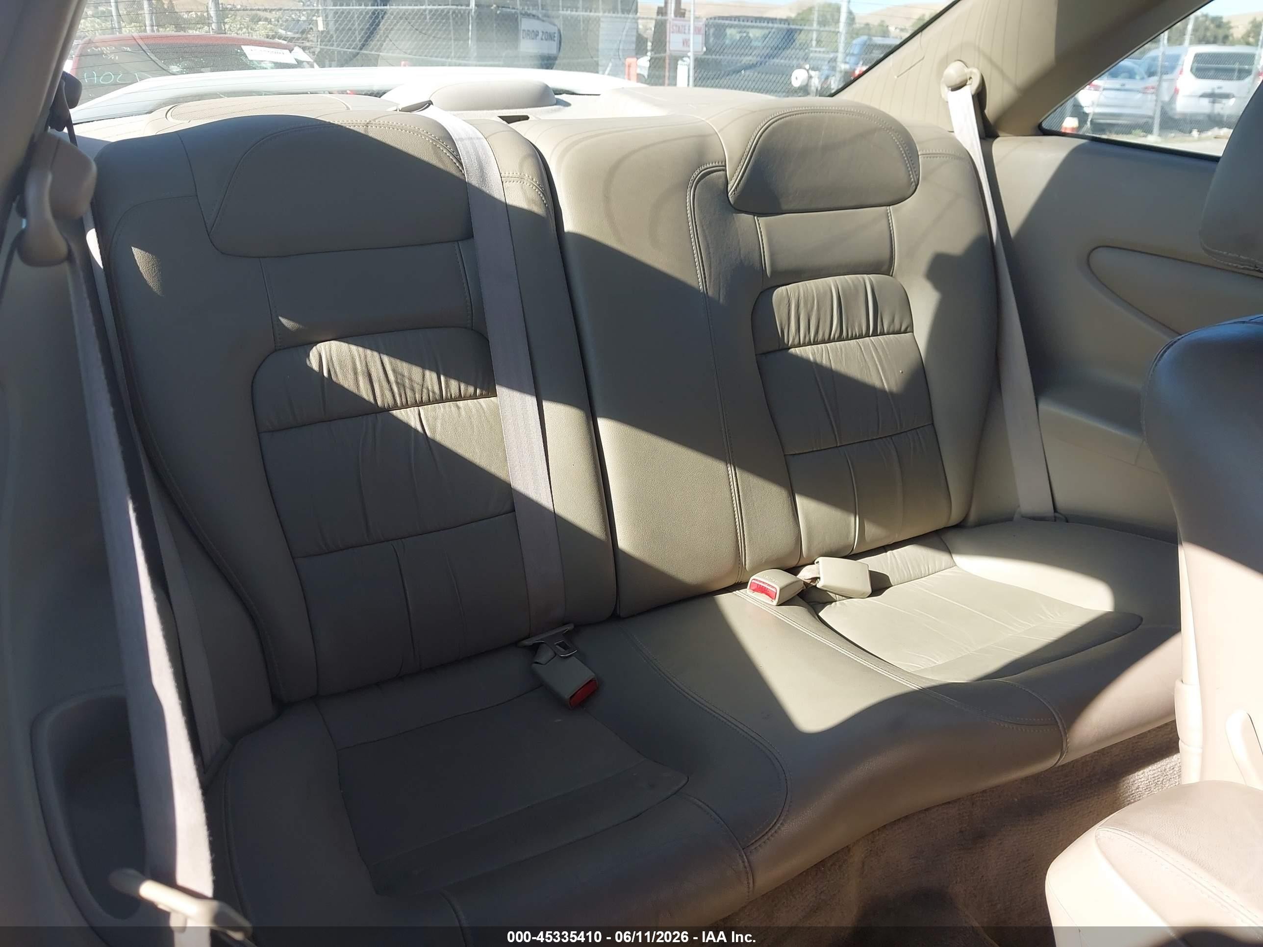 2002 Honda Accord 3.0 Ex Белый vin: 1HGCG22572A019673