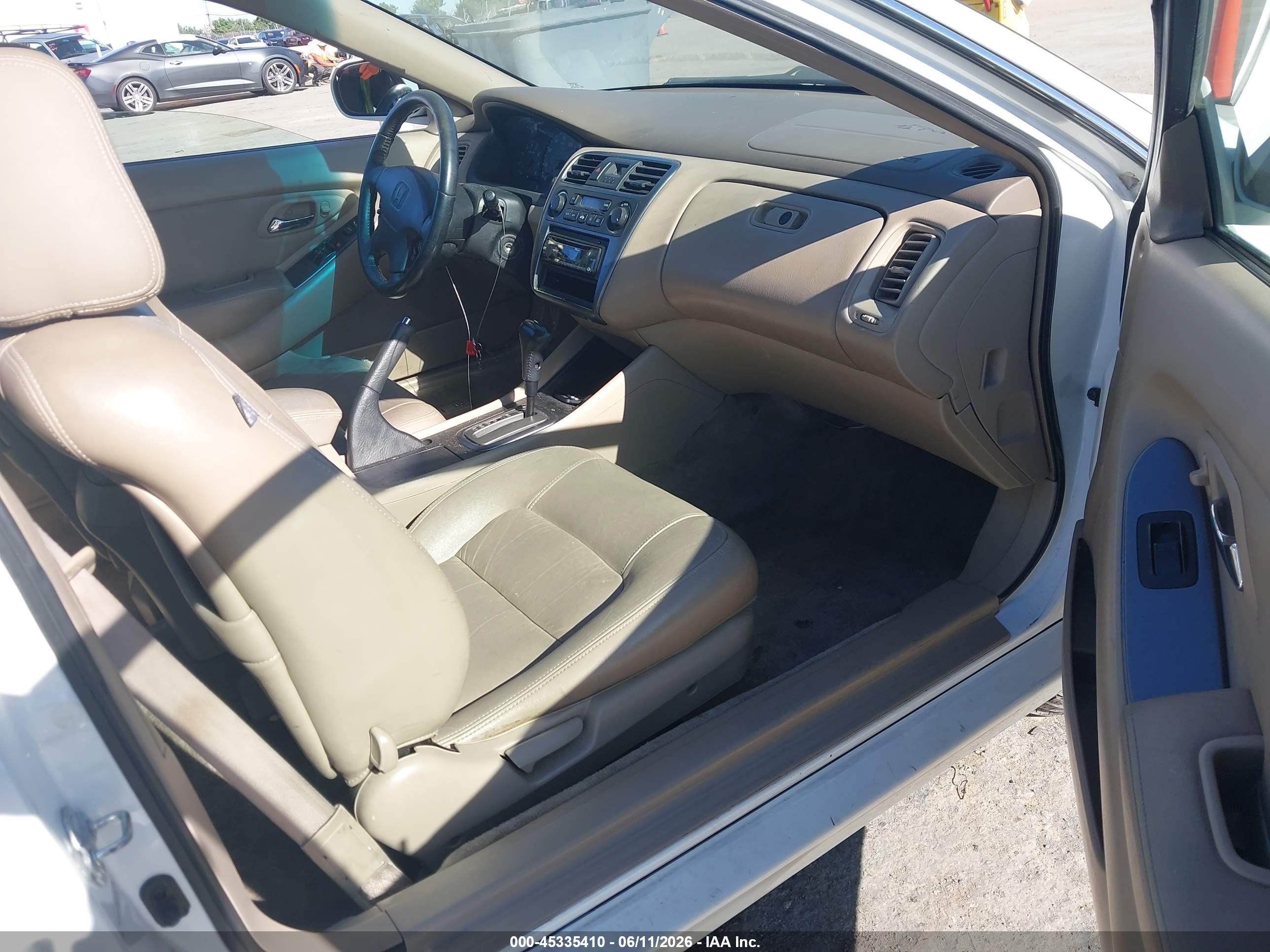 2002 Honda Accord 3.0 Ex Белый vin: 1HGCG22572A019673