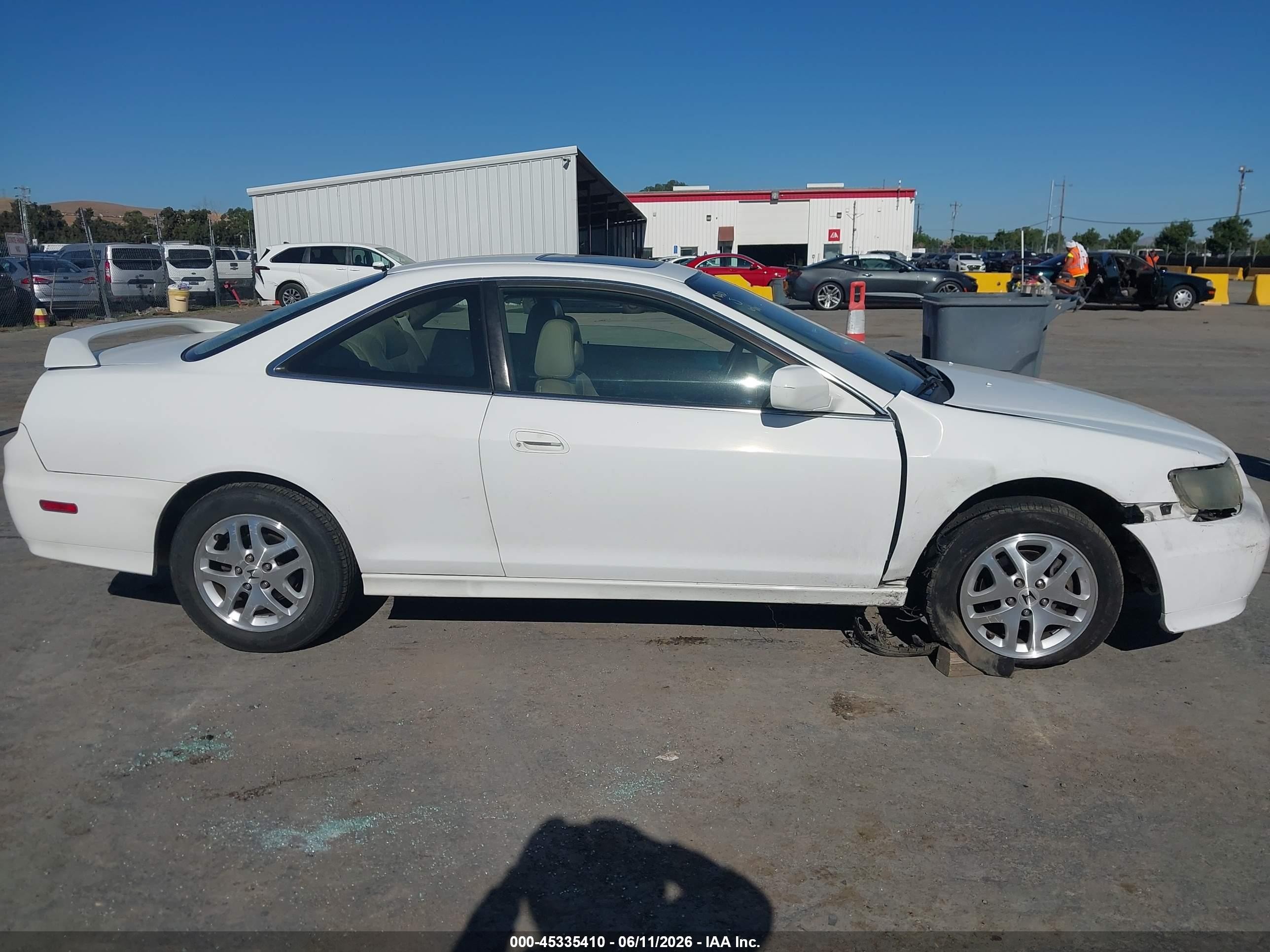 2002 Honda Accord 3.0 Ex Белый vin: 1HGCG22572A019673