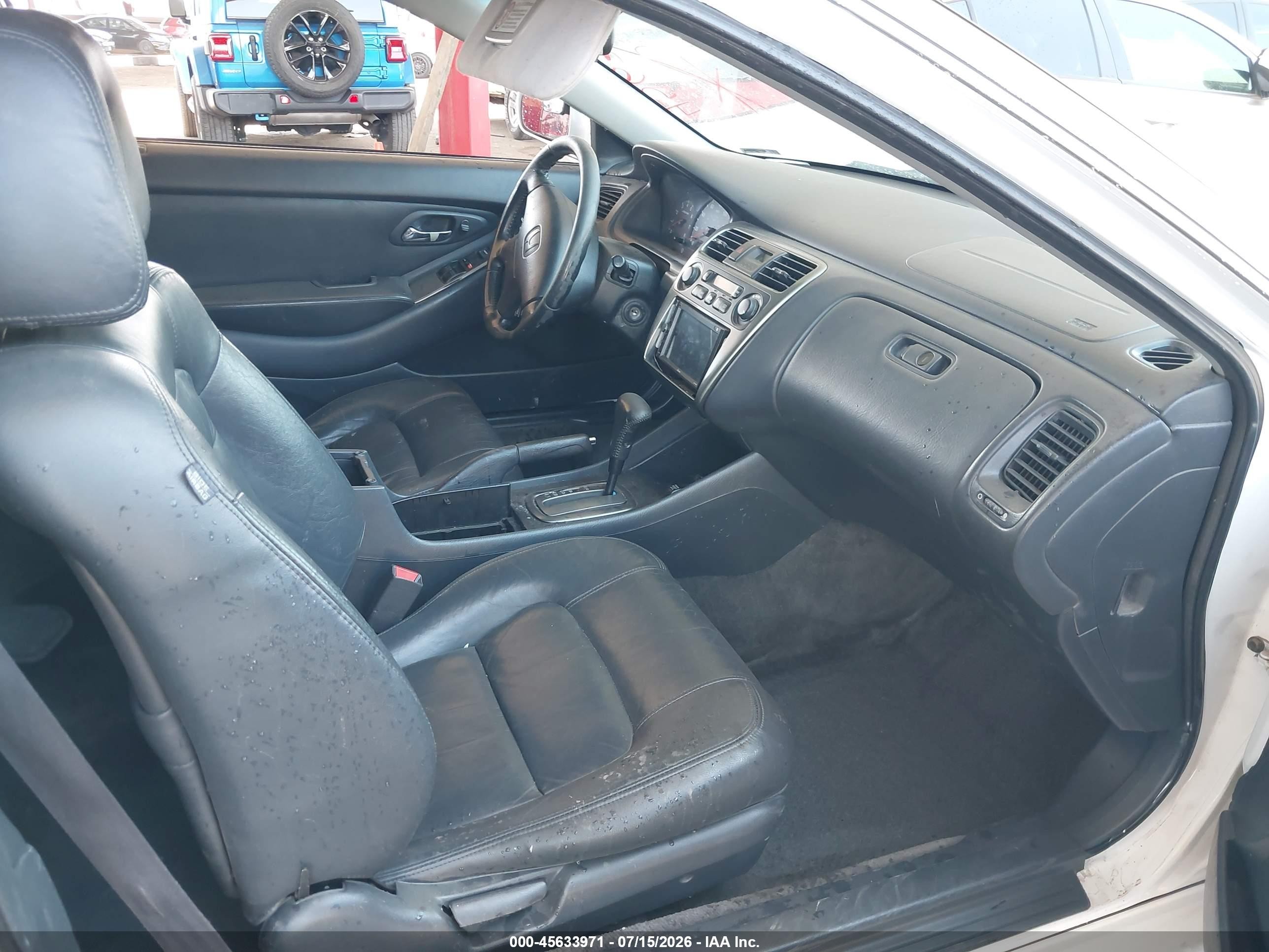 2002 Honda Accord 3.0 Ex White vin: 1HGCG22582A010545