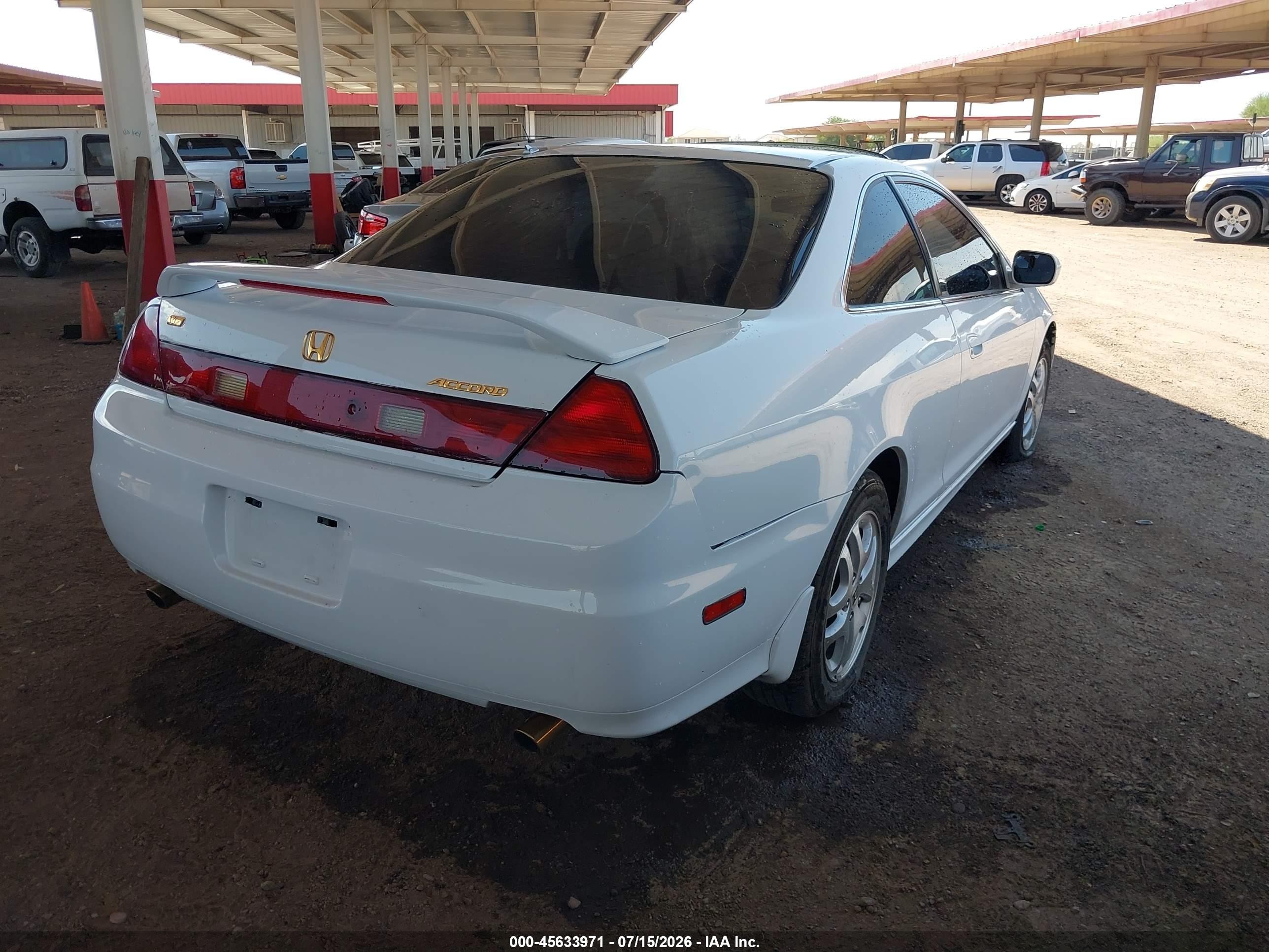 2002 Honda Accord 3.0 Ex White vin: 1HGCG22582A010545