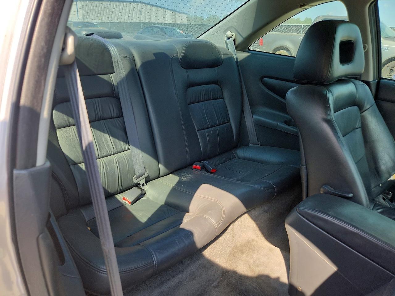 2002 Honda Accord Ex Silver vin: 1HGCG225X2A006187