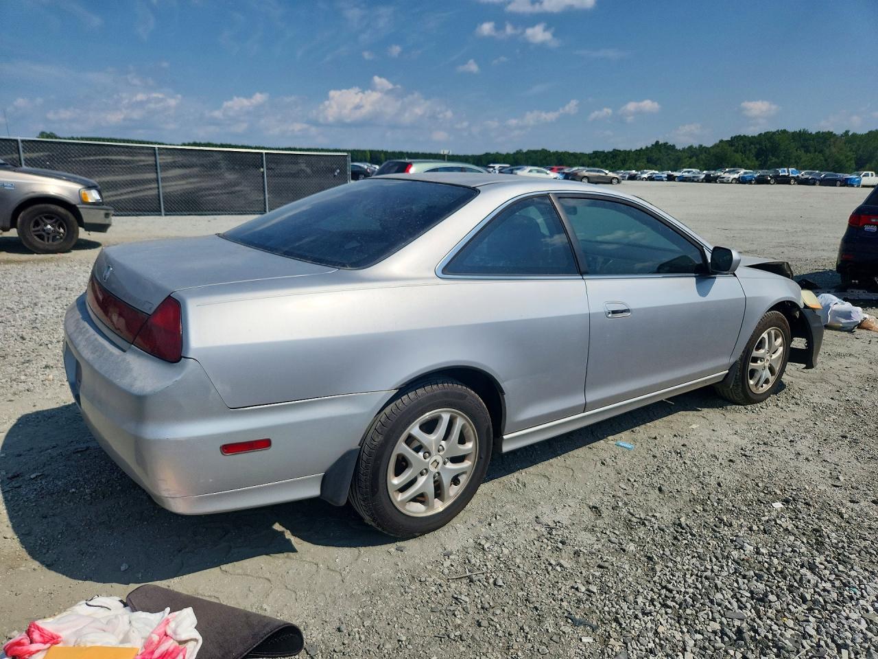 2002 Honda Accord Ex Silver vin: 1HGCG225X2A006187