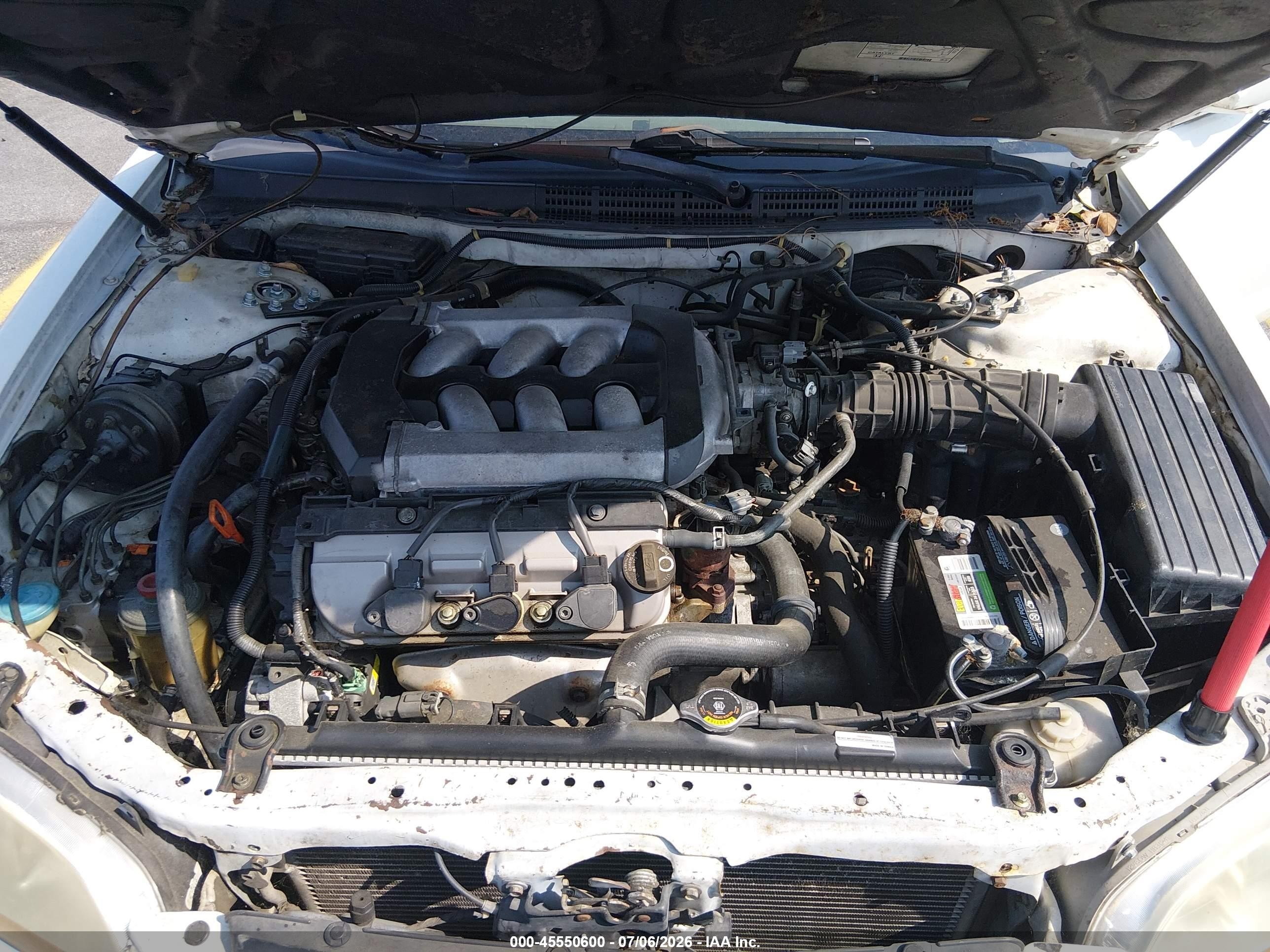 2000 Honda Accord 3.0 Ex White vin: 1HGCG225XYA014718