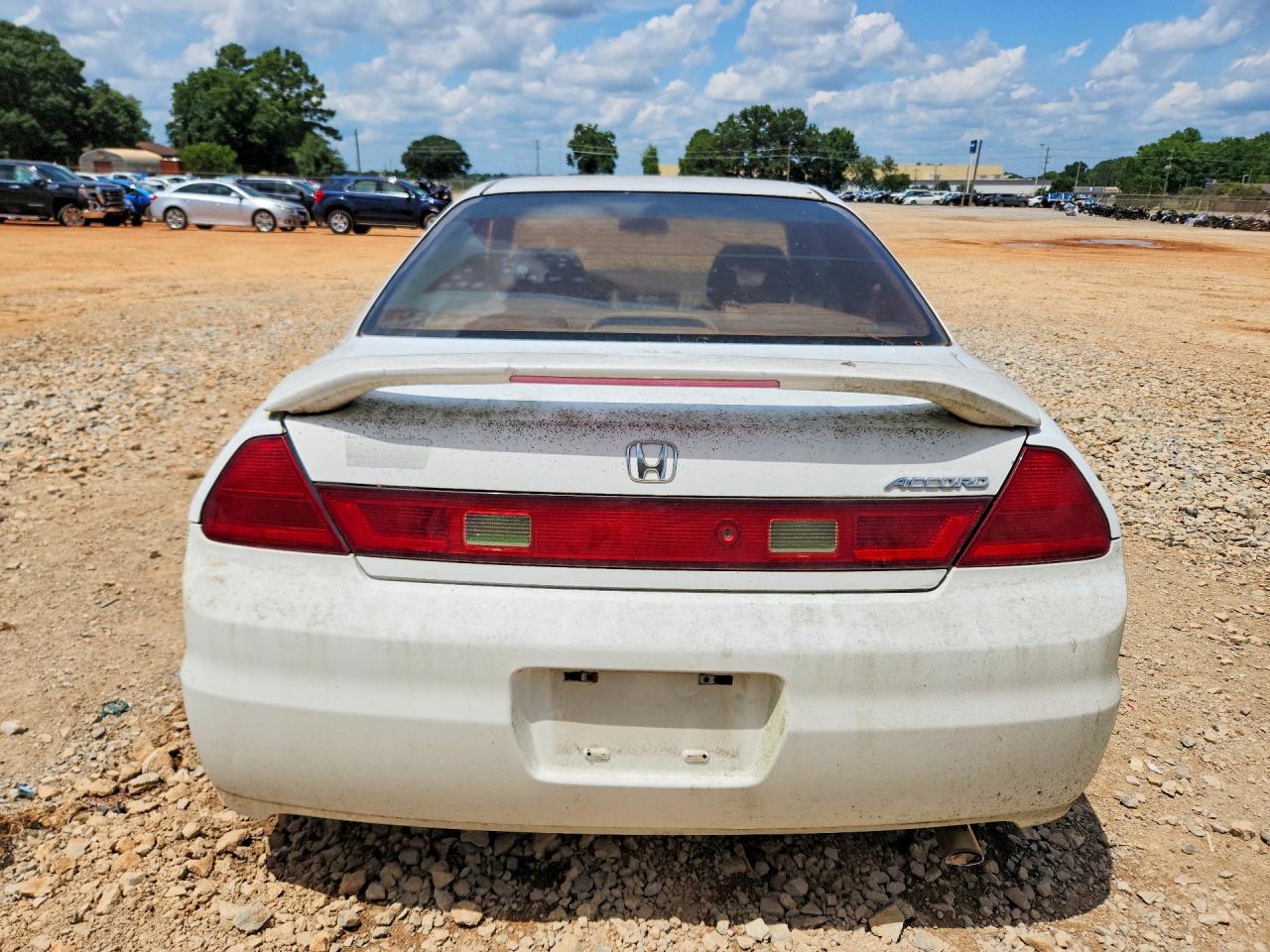 2002 Honda Accord Lx White vin: 1HGCG31412A026472