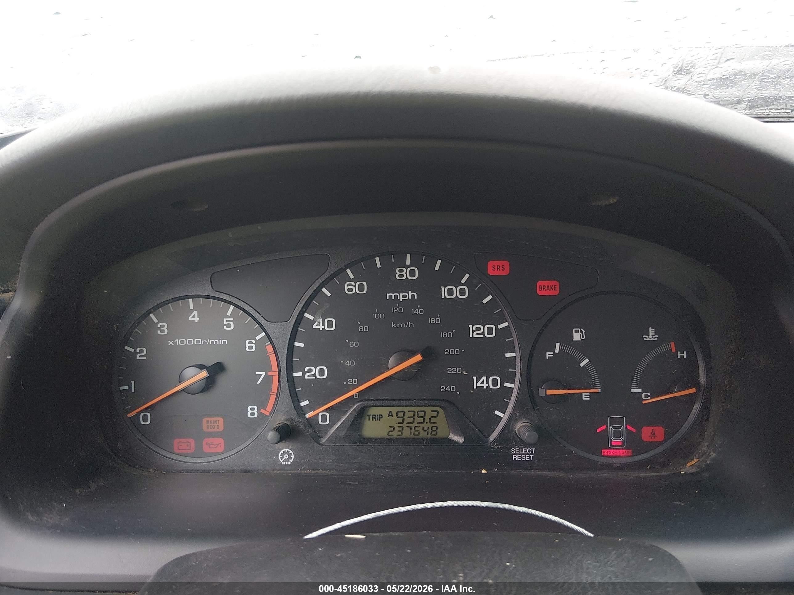 2000 Honda Accord 2.3 Lx Silver vin: 1HGCG3148YA008818