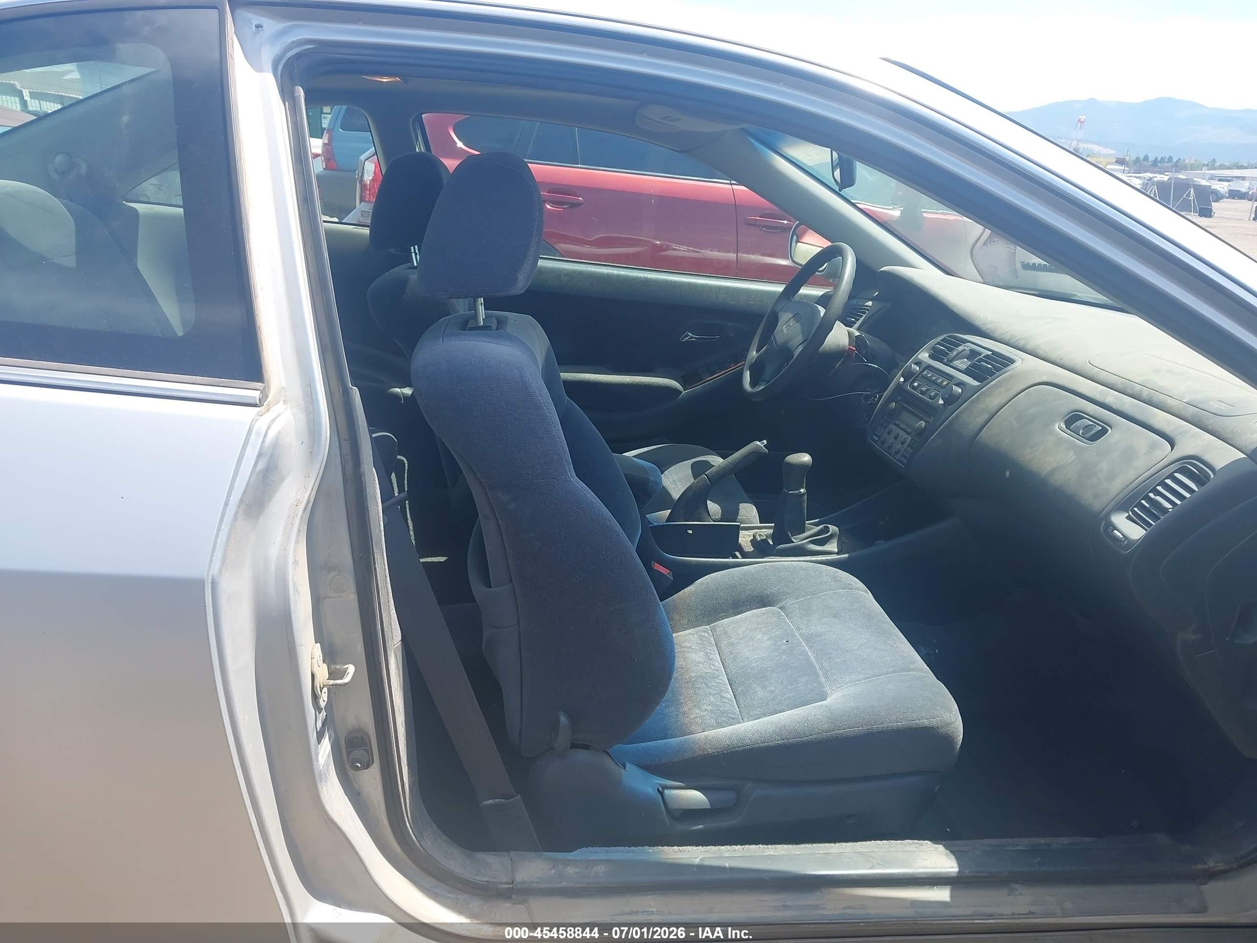 1999 Honda Accord Ex Silver vin: 1HGCG3159XA020497