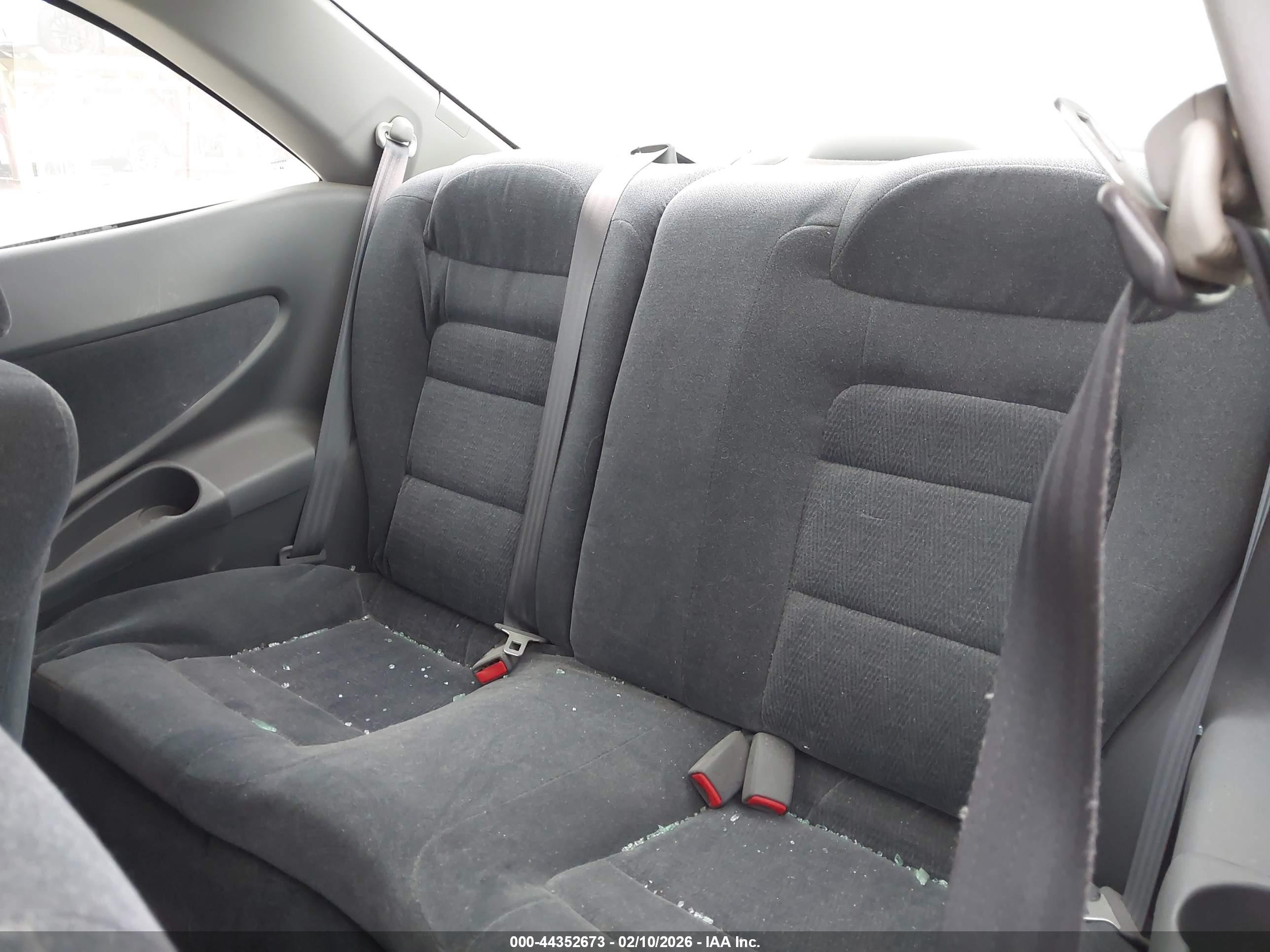 2000 Honda Accord 2.3 Ex Серебряный vin: 1HGCG3160YA010144