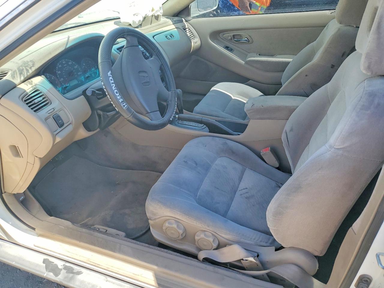 2001 Honda Accord Lx White vin: 1HGCG32471A032421