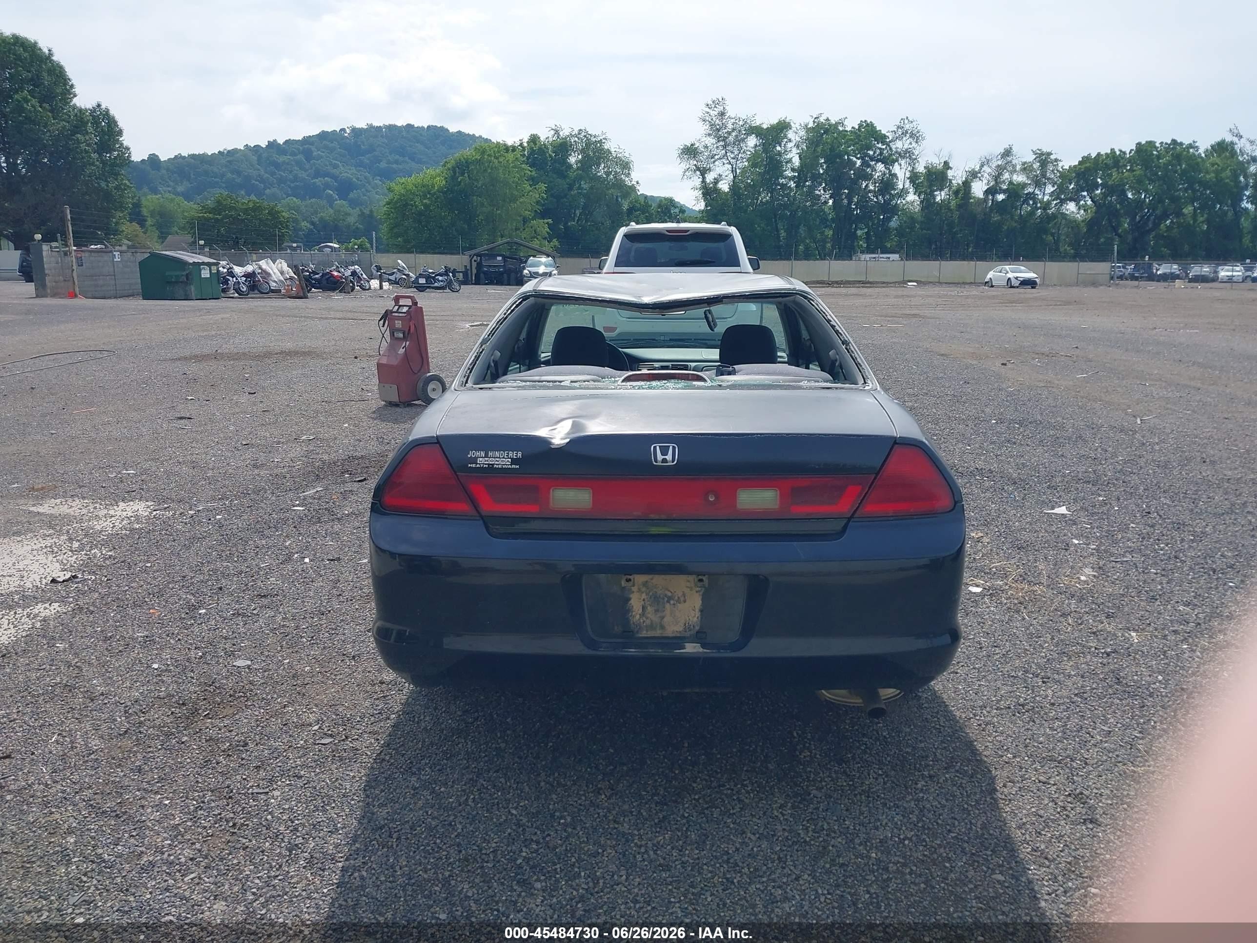 1998 Honda Accord Lx Black vin: 1HGCG3247WA006148