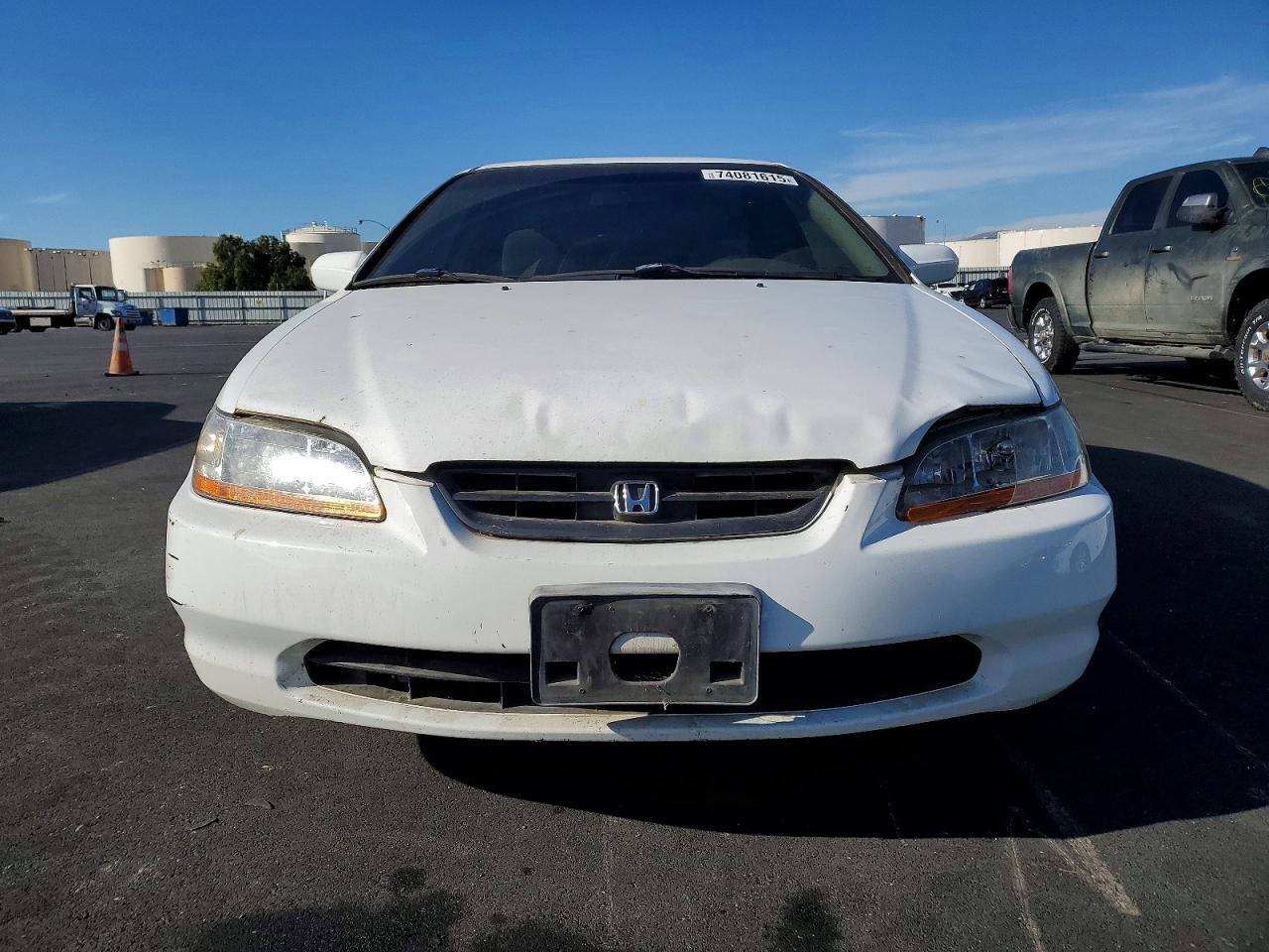 1998 Honda Accord Lx White vin: 1HGCG3249WA012386