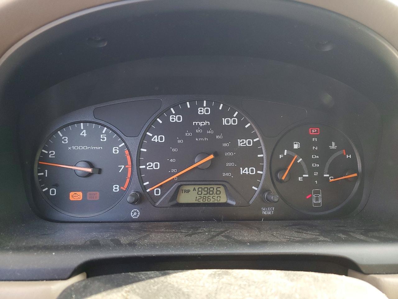 1998 Honda Accord Lx White vin: 1HGCG3249WA012386