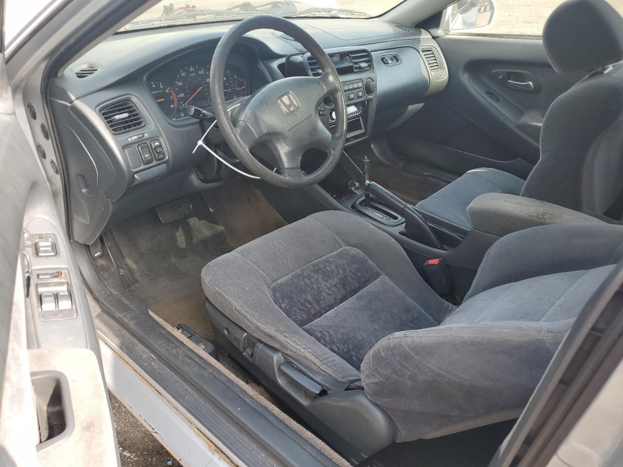 1998 Honda Accord Ex Silver vin: 1HGCG3250WA017338