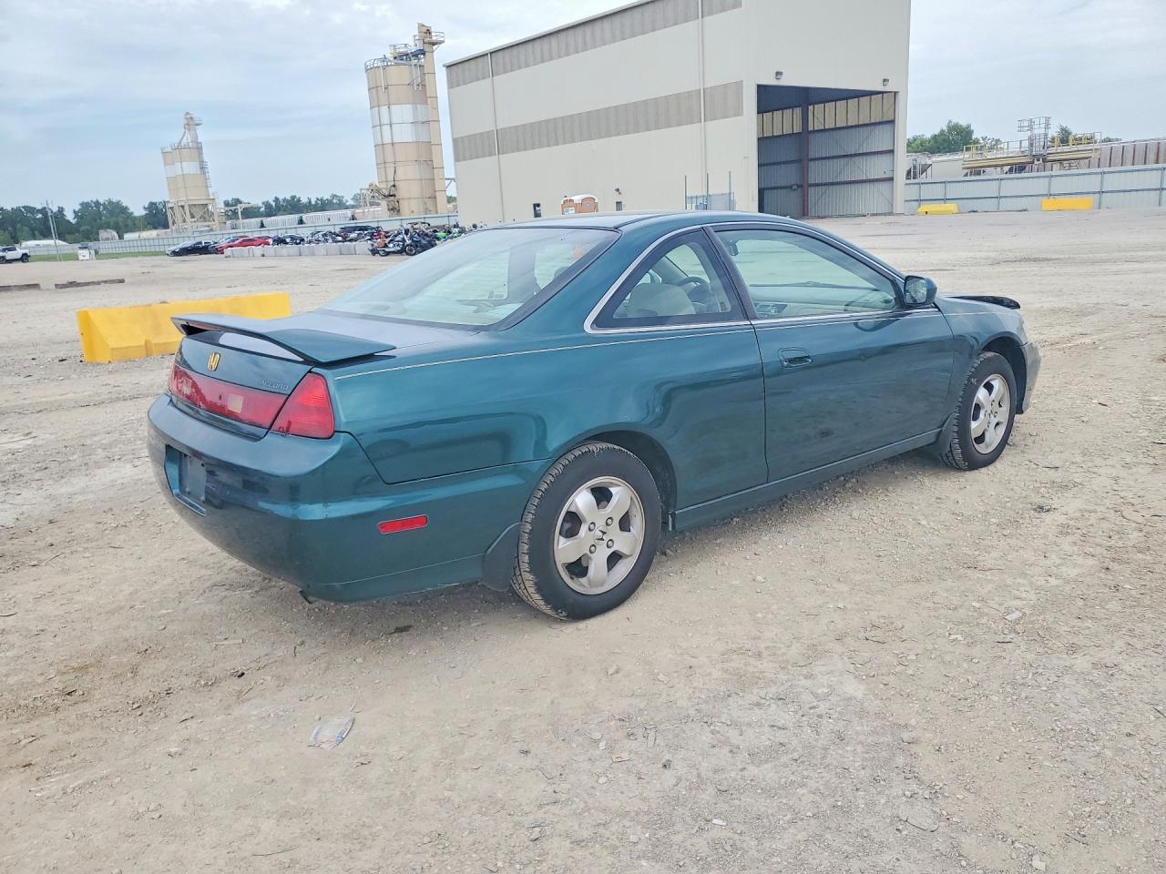 2002 Honda Accord Ex Green vin: 1HGCG32522A021336