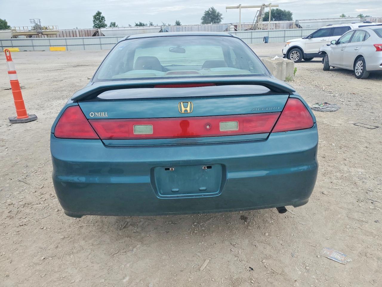 2002 Honda Accord Ex Green vin: 1HGCG32522A021336