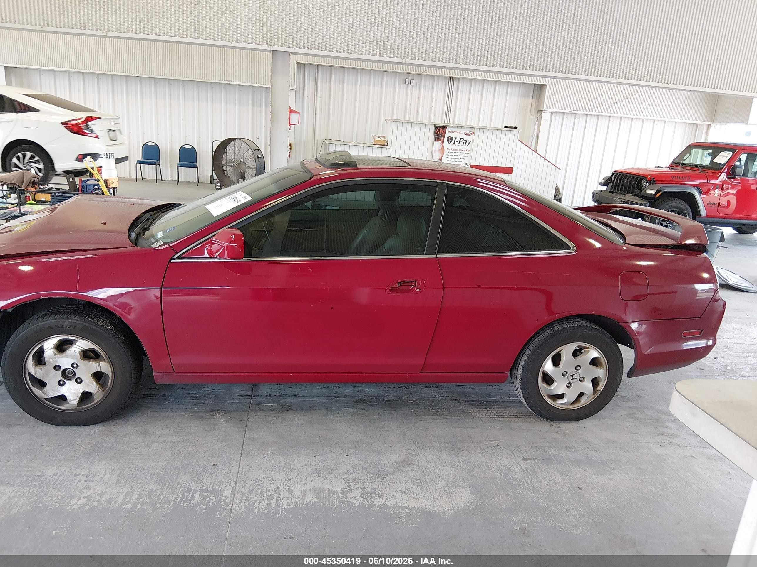 2000 Honda Accord 2.3 Ex Red vin: 1HGCG3252YA022754