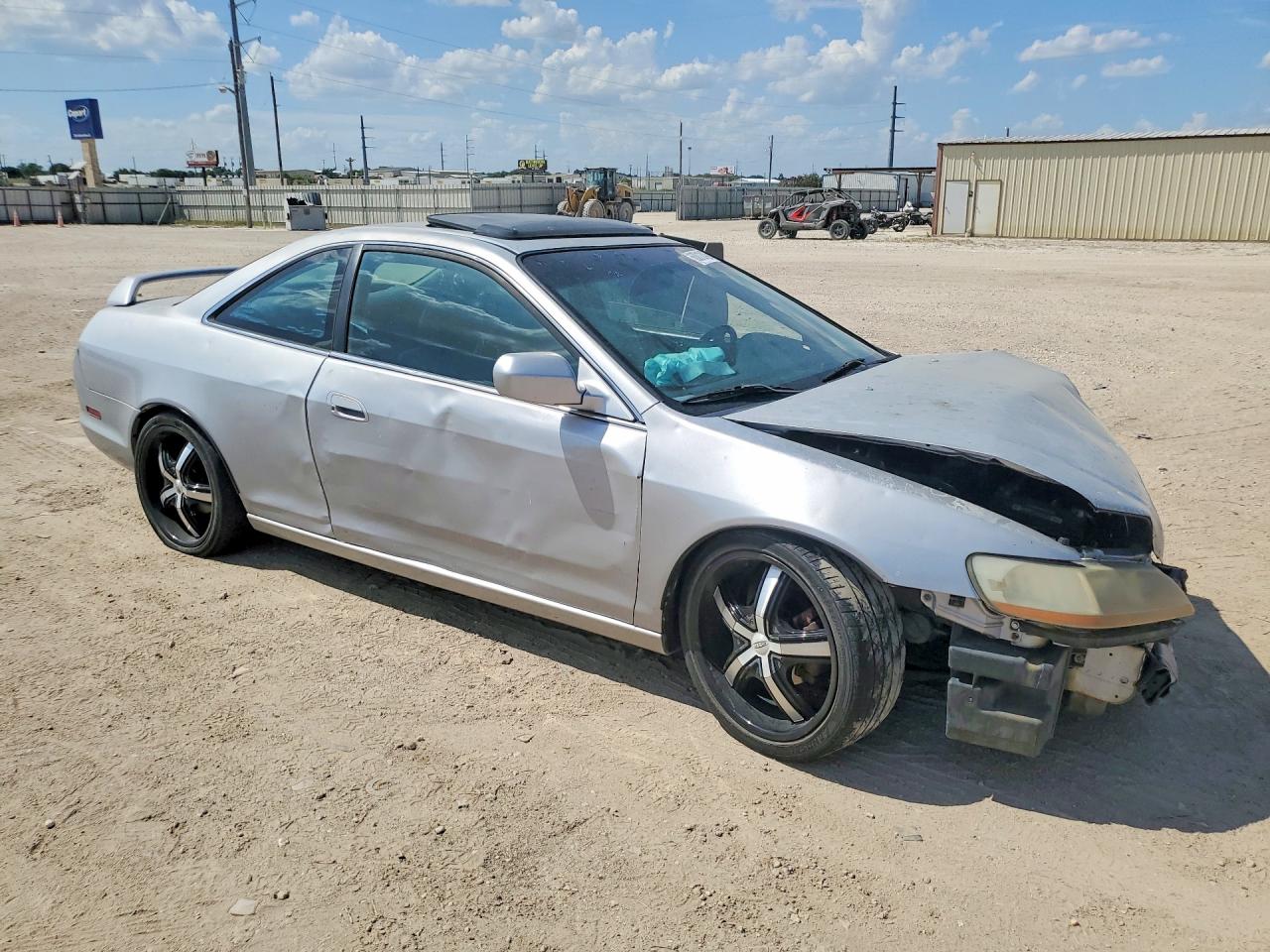 2000 Honda Accord 2d Ex Silver vin: 1HGCG3256YA018237