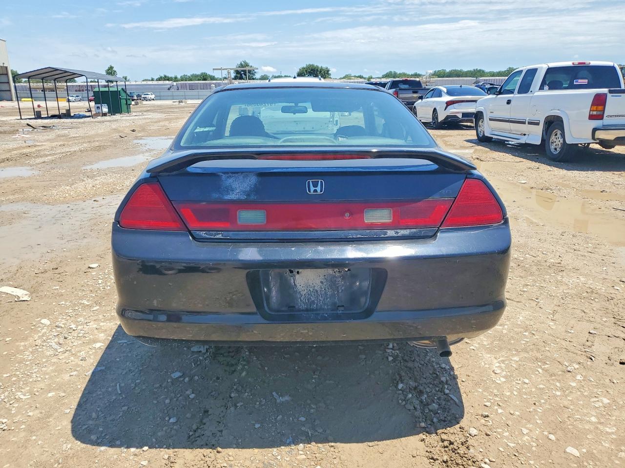 2000 Honda Accord Ex Black vin: 1HGCG3257YA004976