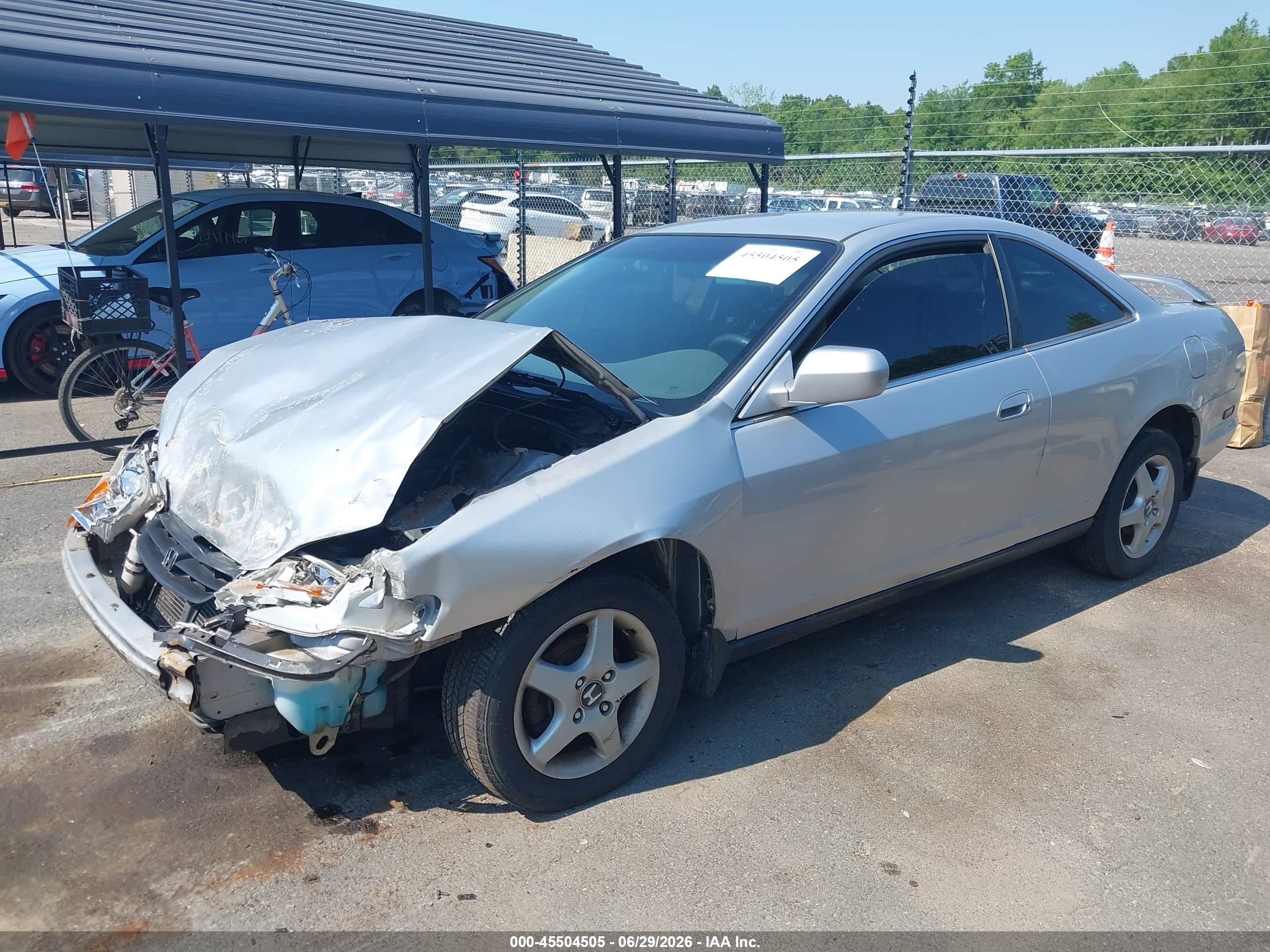 2000 Honda Accord 2.3 Lx Silver vin: 1HGCG3260YA032983