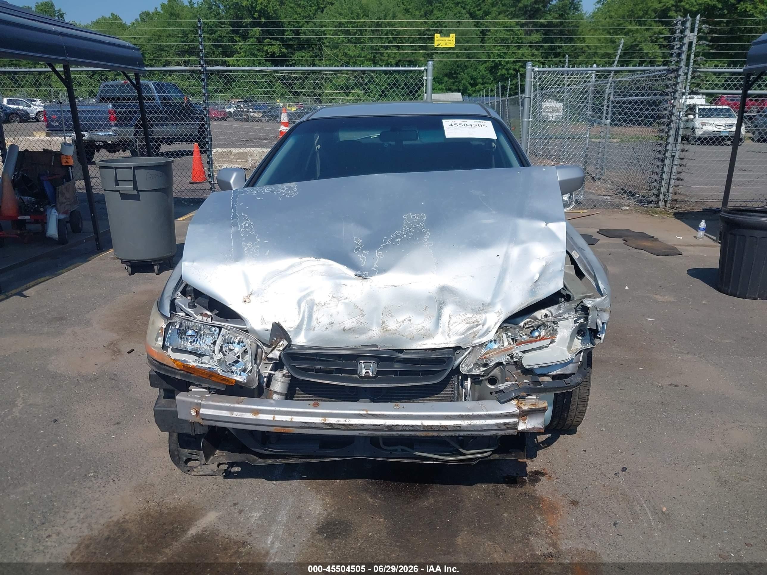 2000 Honda Accord 2.3 Lx Silver vin: 1HGCG3260YA032983