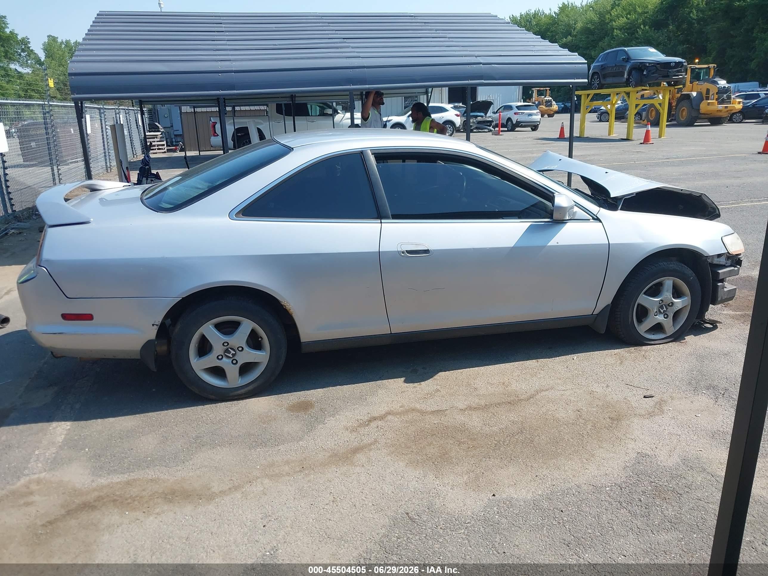 2000 Honda Accord 2.3 Lx Silver vin: 1HGCG3260YA032983