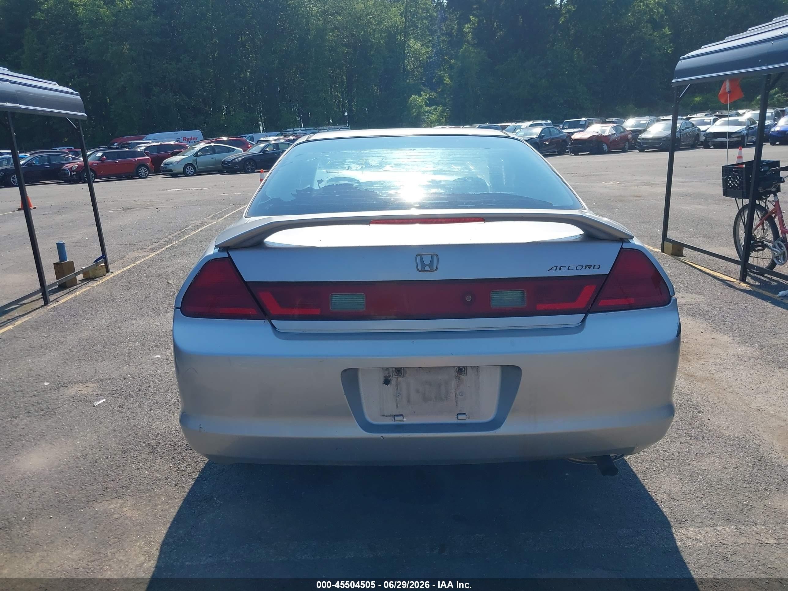 2000 Honda Accord 2.3 Lx Silver vin: 1HGCG3260YA032983