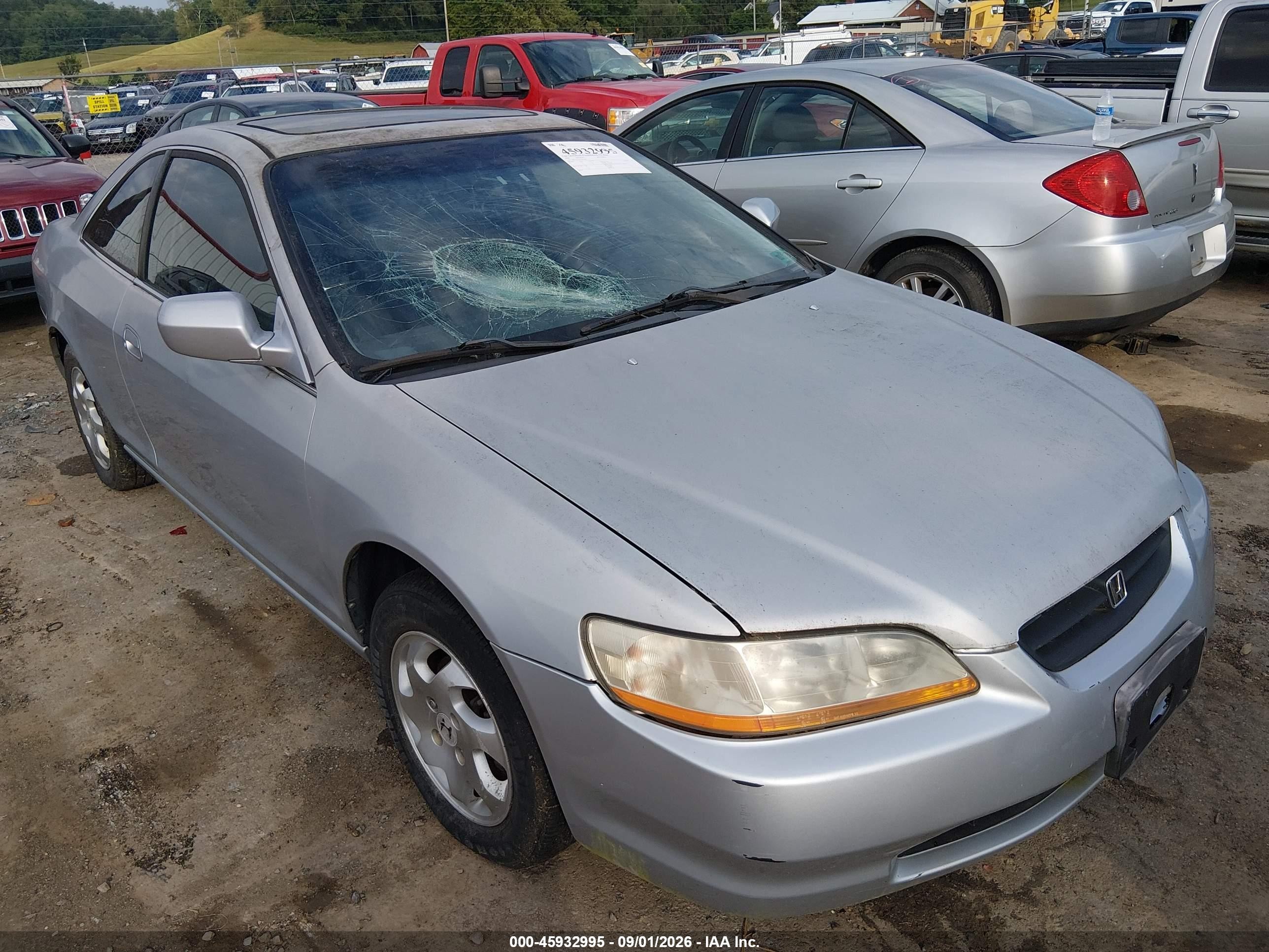 2000 Honda Accord 2.3 Ex Silver vin: 1HGCG3272YA026451
