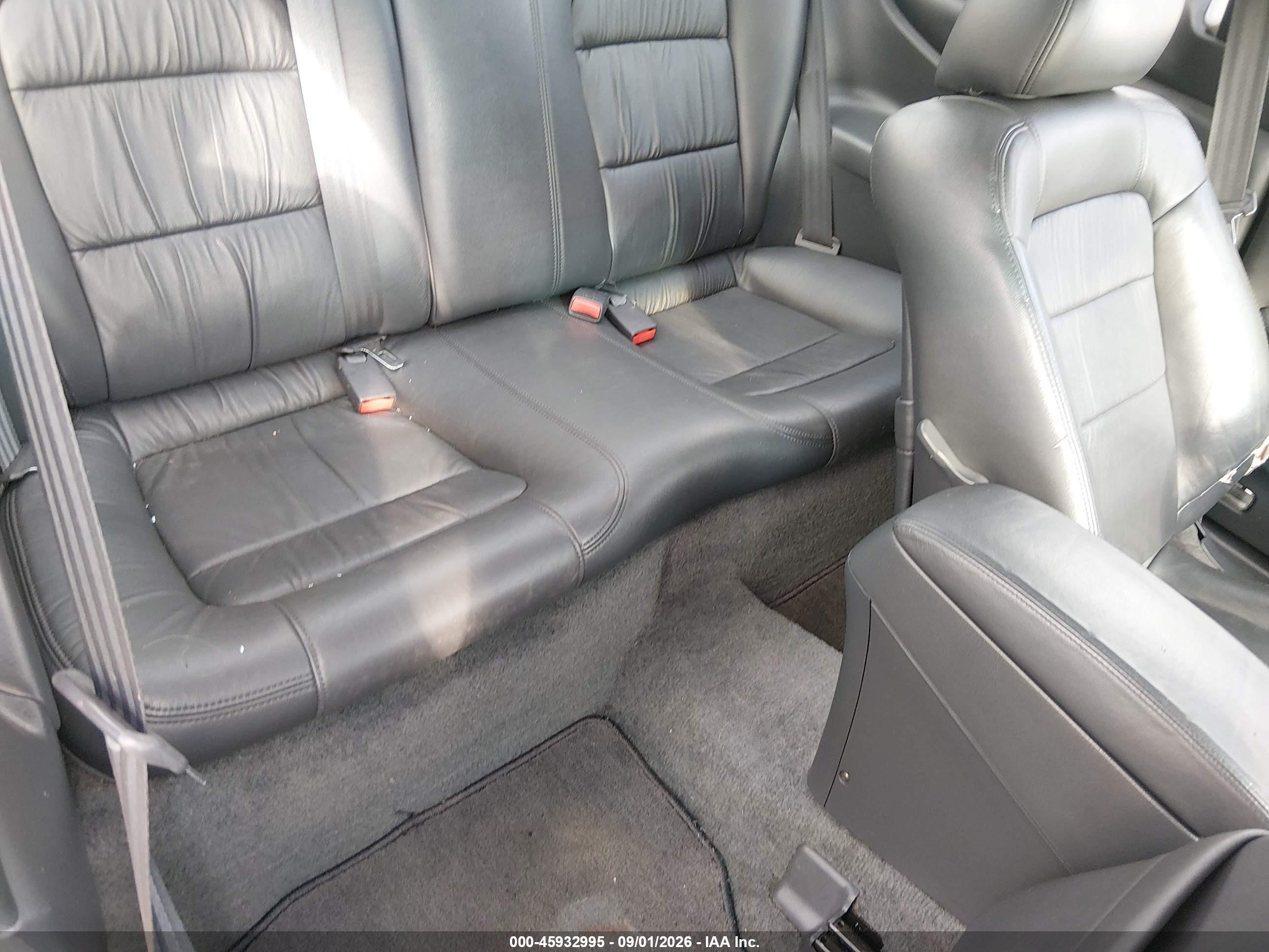2000 Honda Accord 2.3 Ex Silver vin: 1HGCG3272YA026451