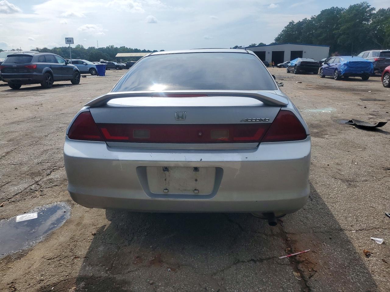 2000 Honda Accord Ex Silver vin: 1HGCG3273YA033828