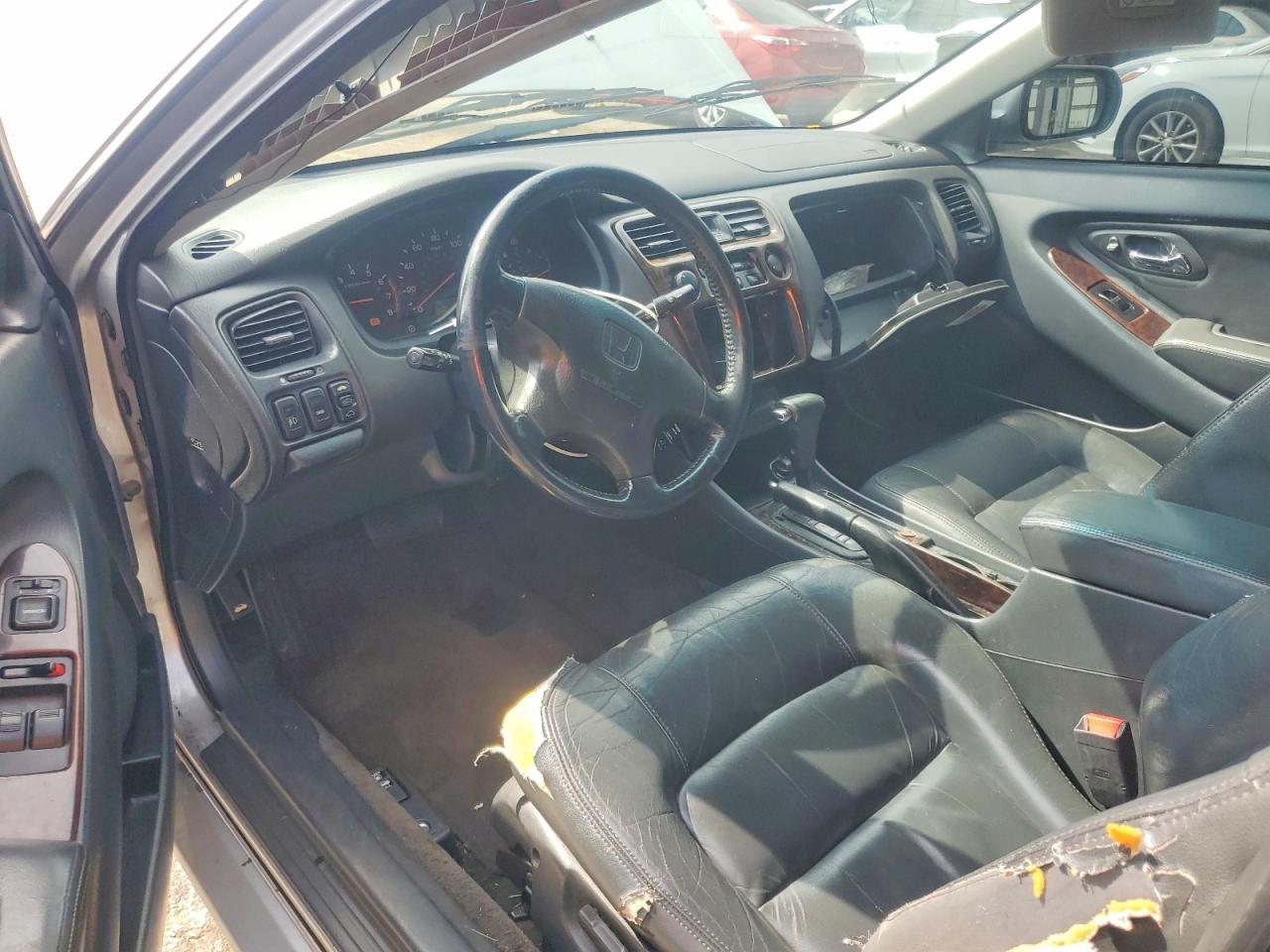2000 Honda Accord Ex Silver vin: 1HGCG3273YA033828
