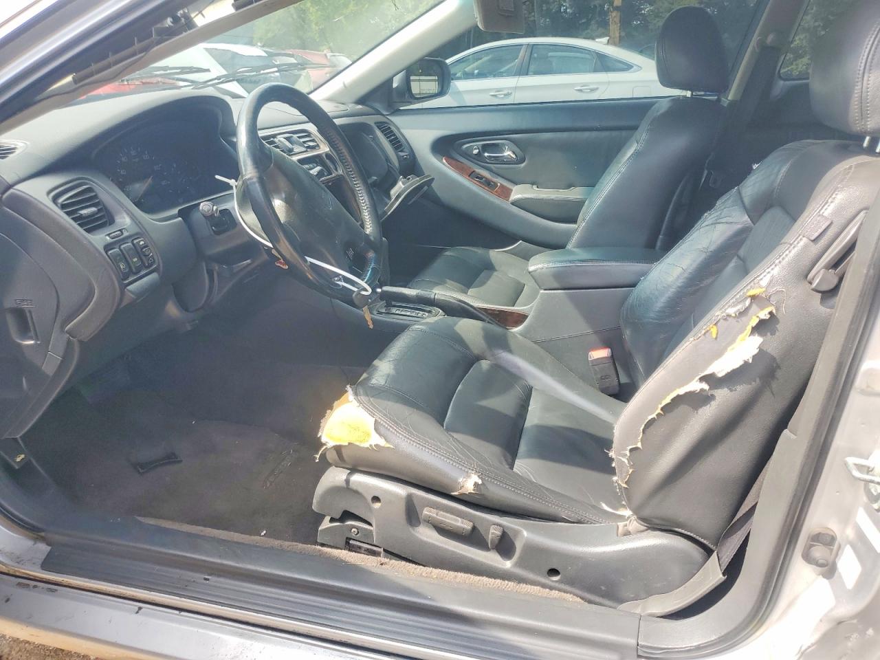 2000 Honda Accord Ex Silver vin: 1HGCG3273YA033828