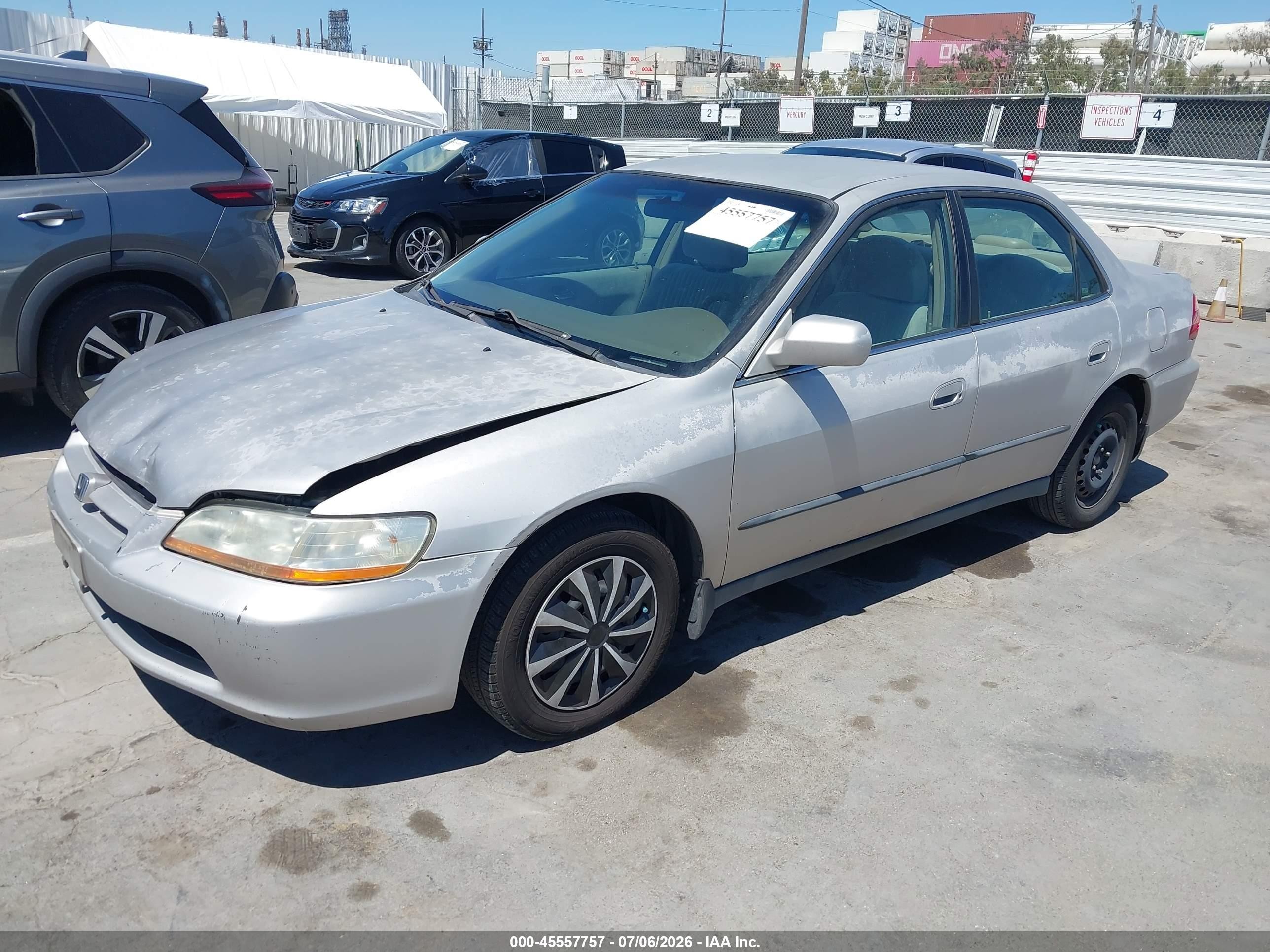 1998 Honda Accord Lx Silver vin: 1HGCG5545WA209417