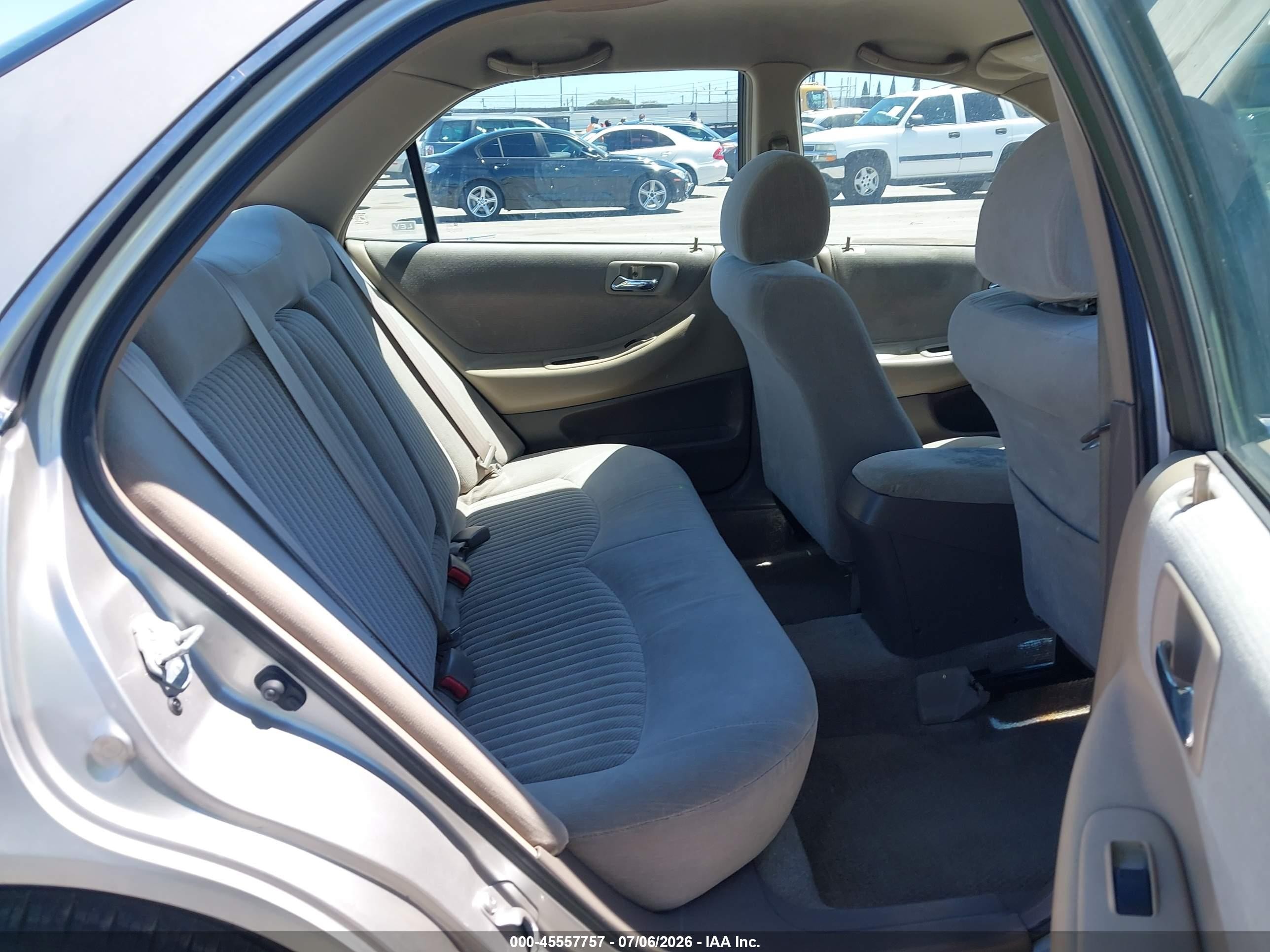1998 Honda Accord Lx Silver vin: 1HGCG5545WA209417