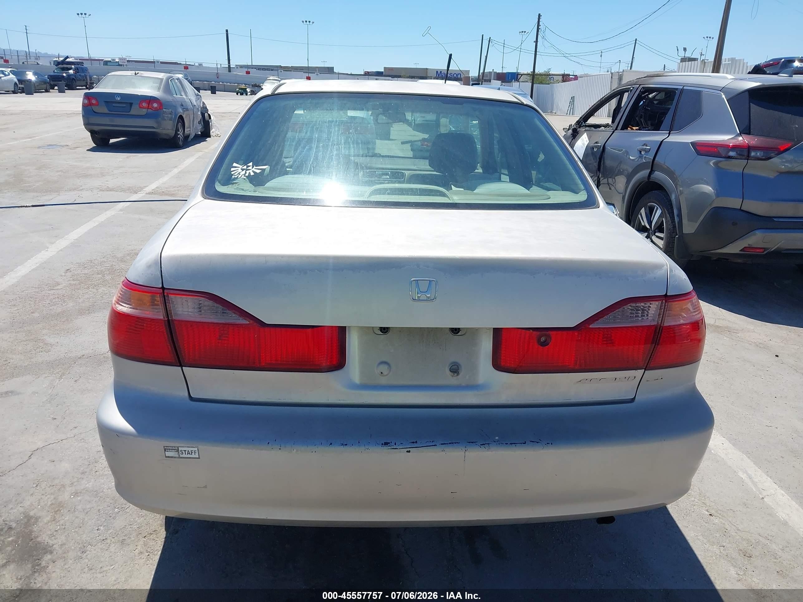 1998 Honda Accord Lx Silver vin: 1HGCG5545WA209417