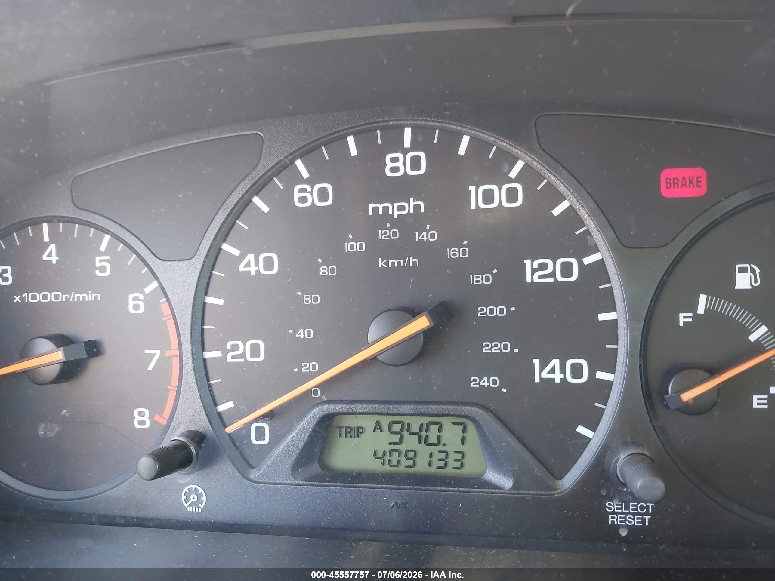 1998 Honda Accord Lx Silver vin: 1HGCG5545WA209417