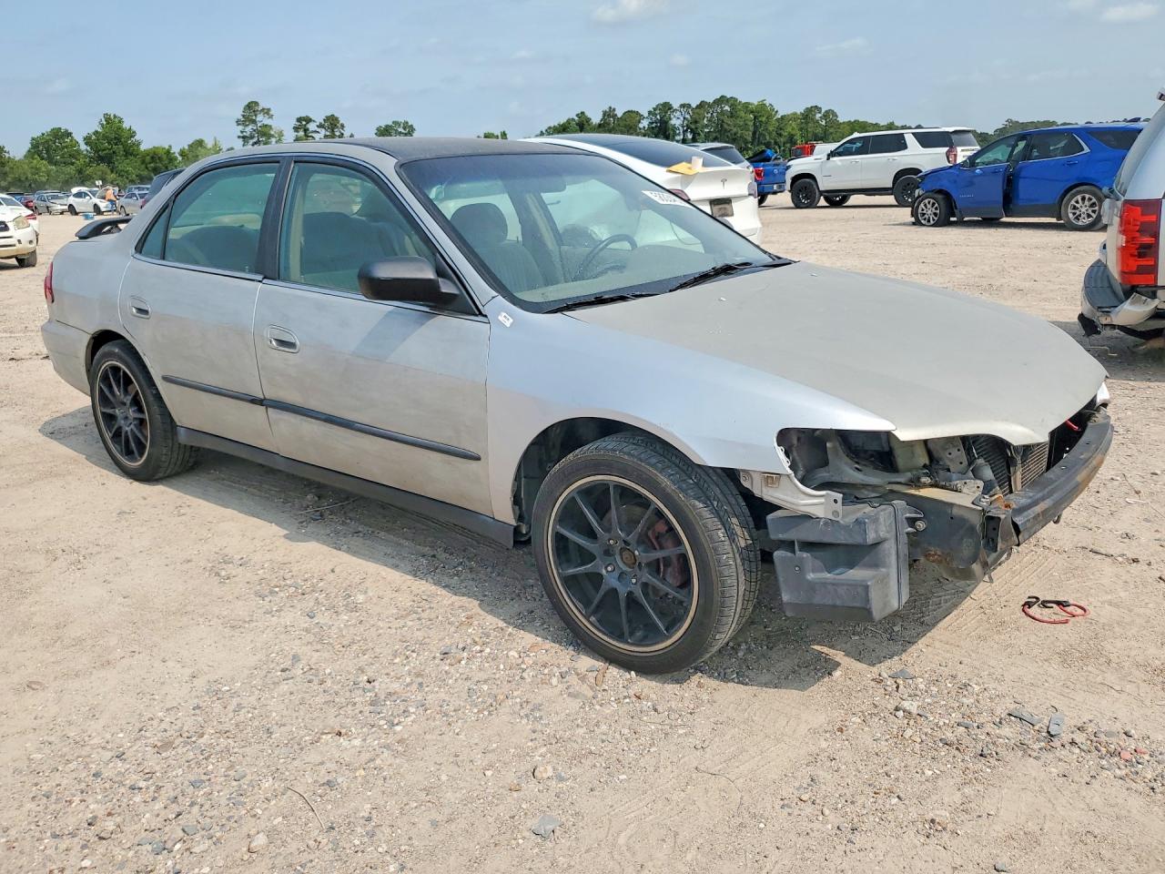 1998 Honda Accord Lx Silver vin: 1HGCG5548WA249300