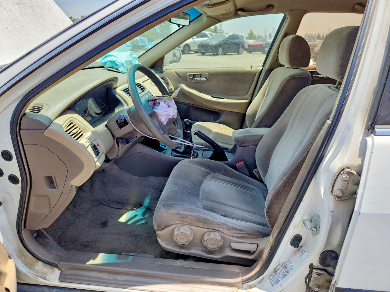 1999 Honda Accord Lx White vin: 1HGCG5548XA152373