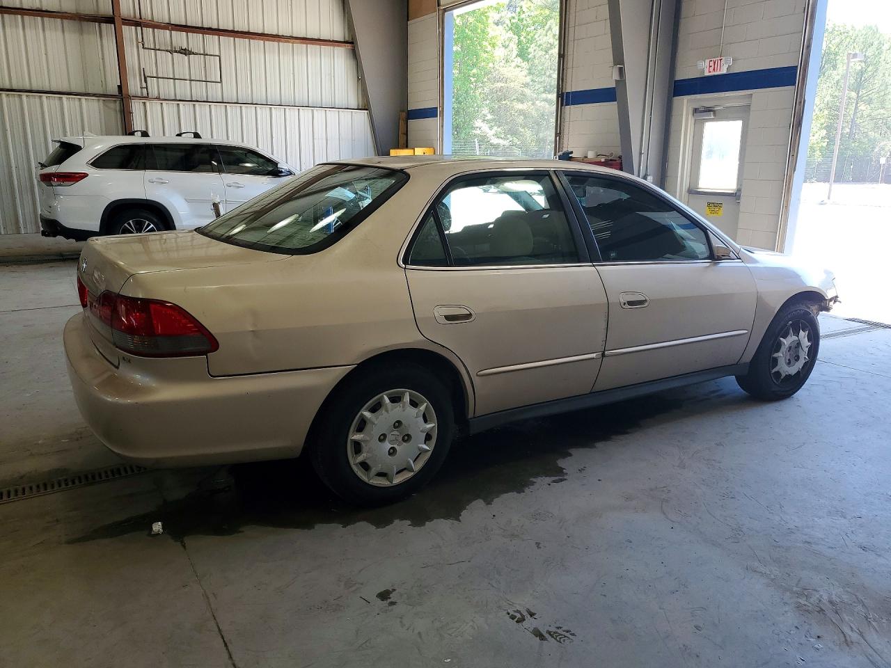 2001 Honda Accord Lx Бежевый vin: 1HGCG554X1A014132