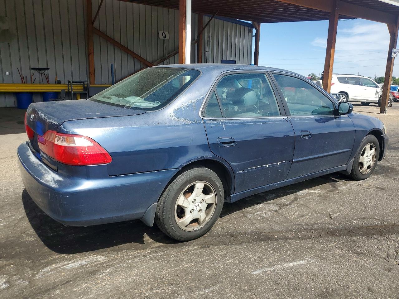 1999 Honda Accord Ex Blue vin: 1HGCG5552XA128403
