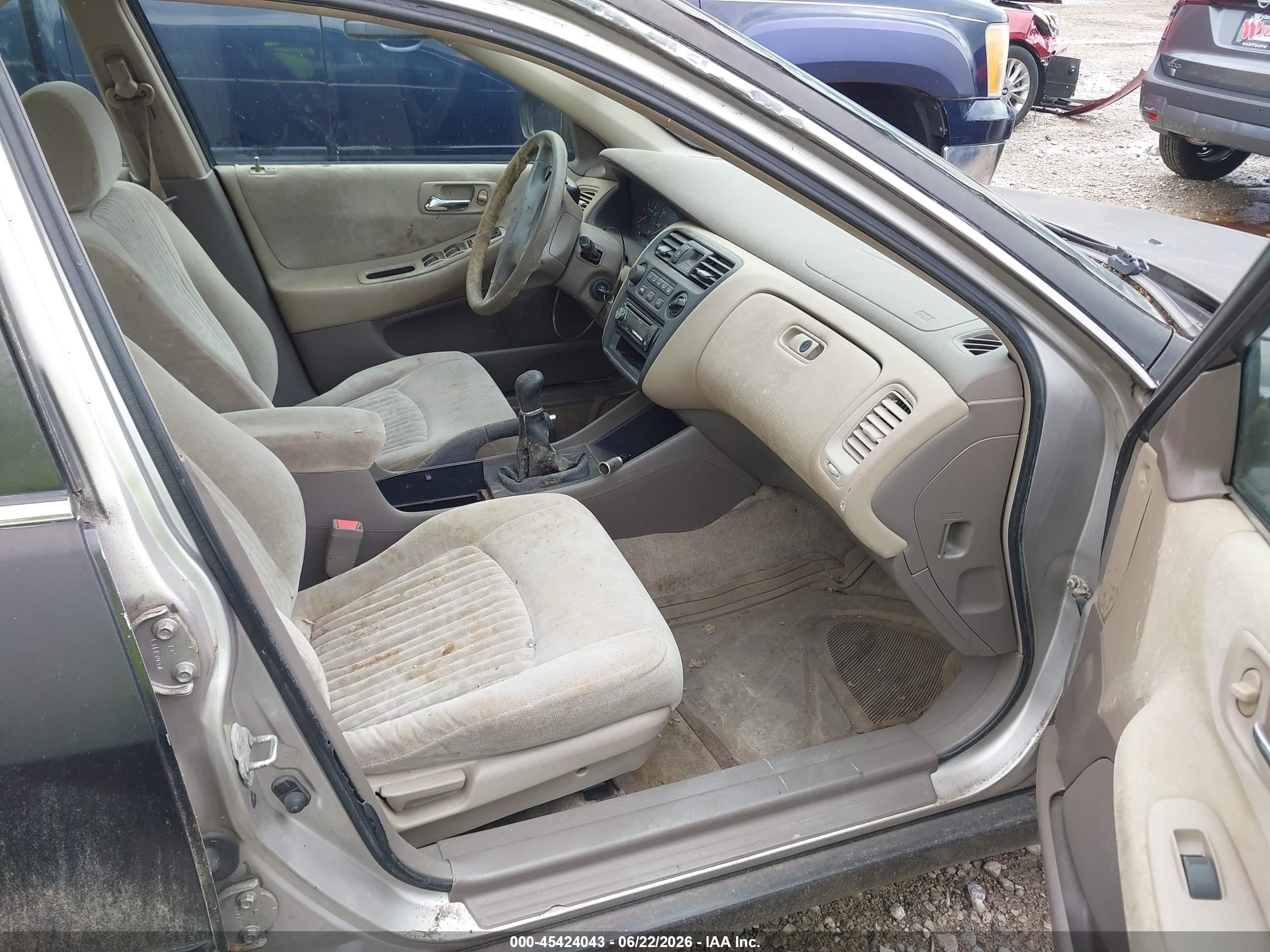 1998 Honda Accord Ex Black vin: 1HGCG5557WA236952